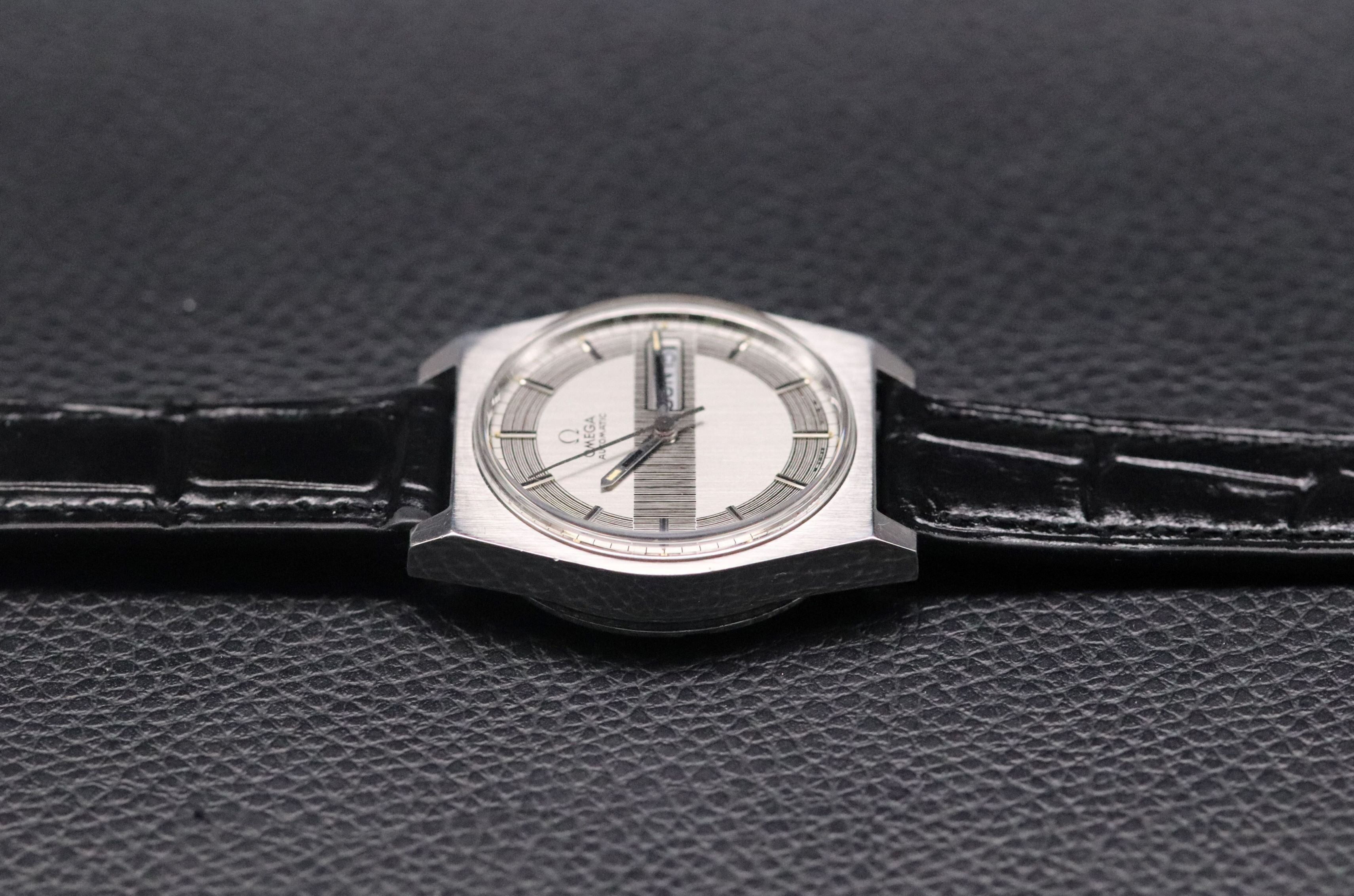 Omega Date Day 166.0141 Guilloche 1970