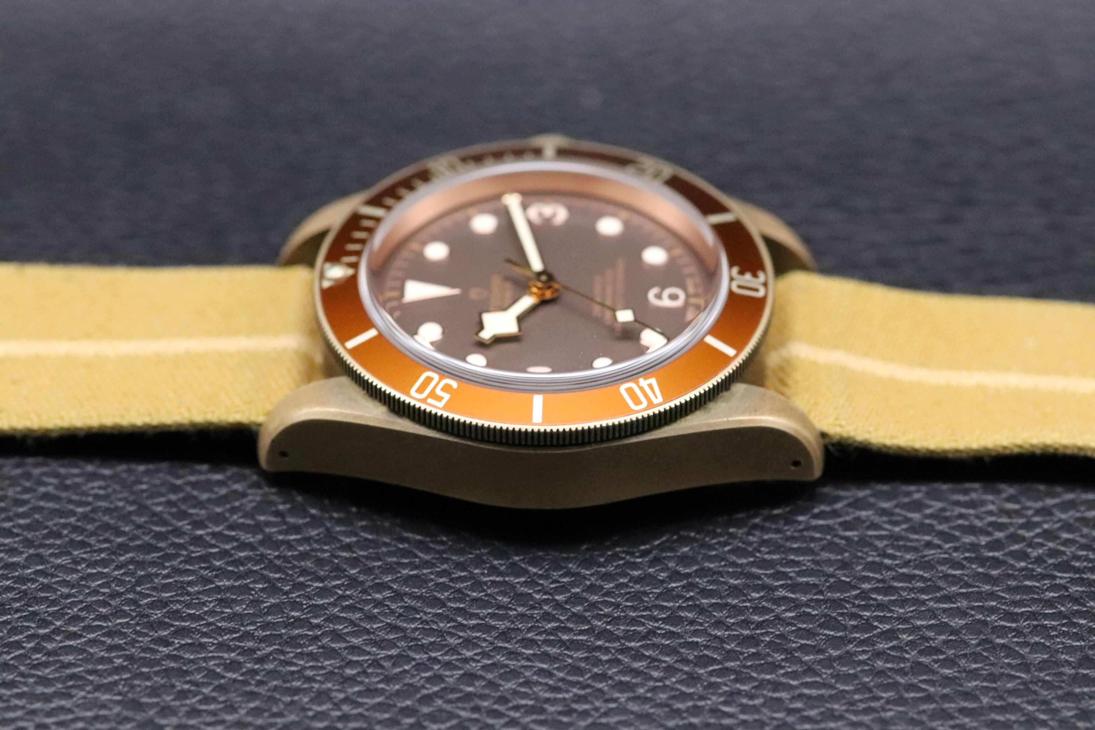 Tudor Black Bay 79250B Bronze 2016 Millitary Explorer Dial