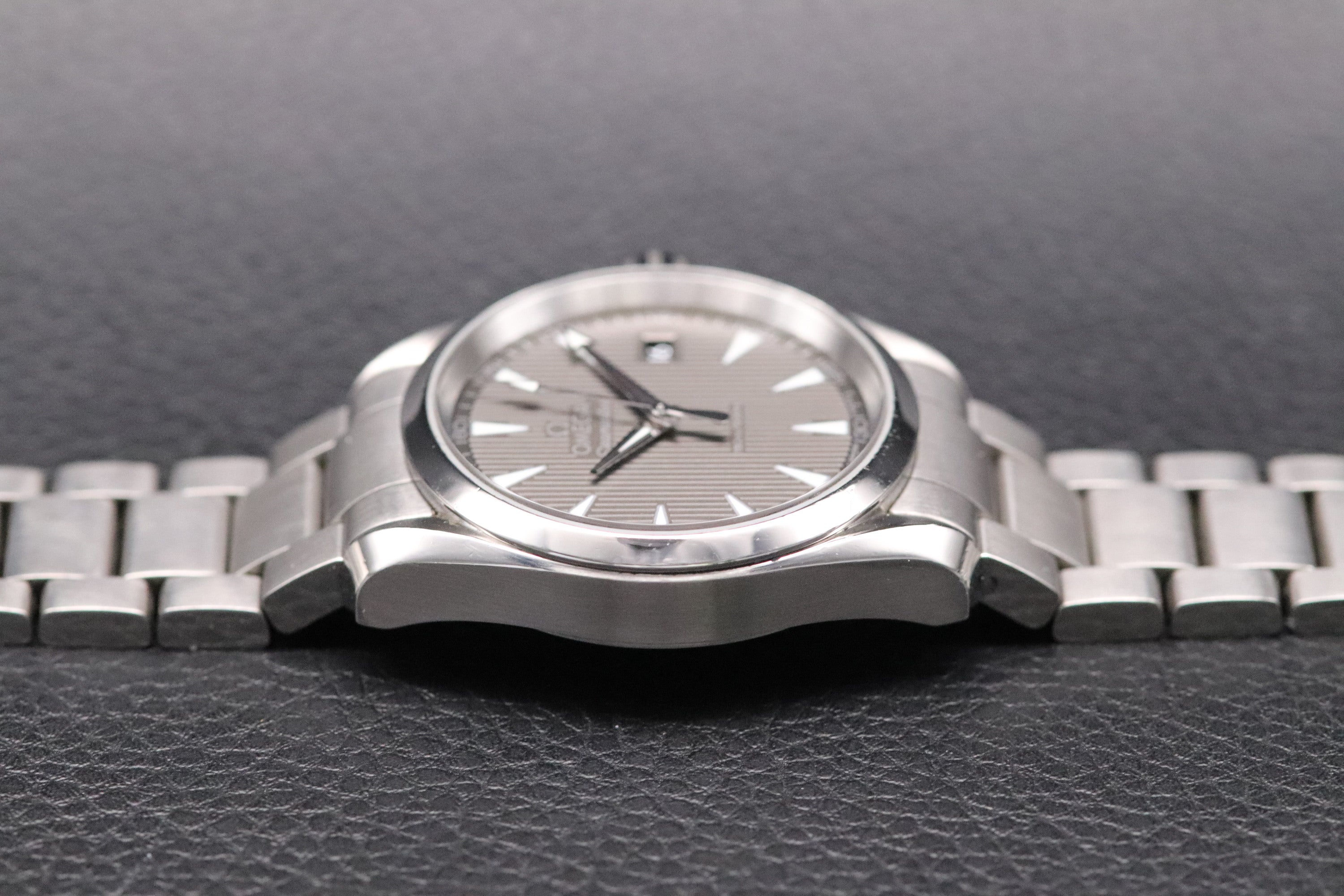 Omega Seamaster Aqua Terra 231.10.39.60.06.001 Grey Dial 2017