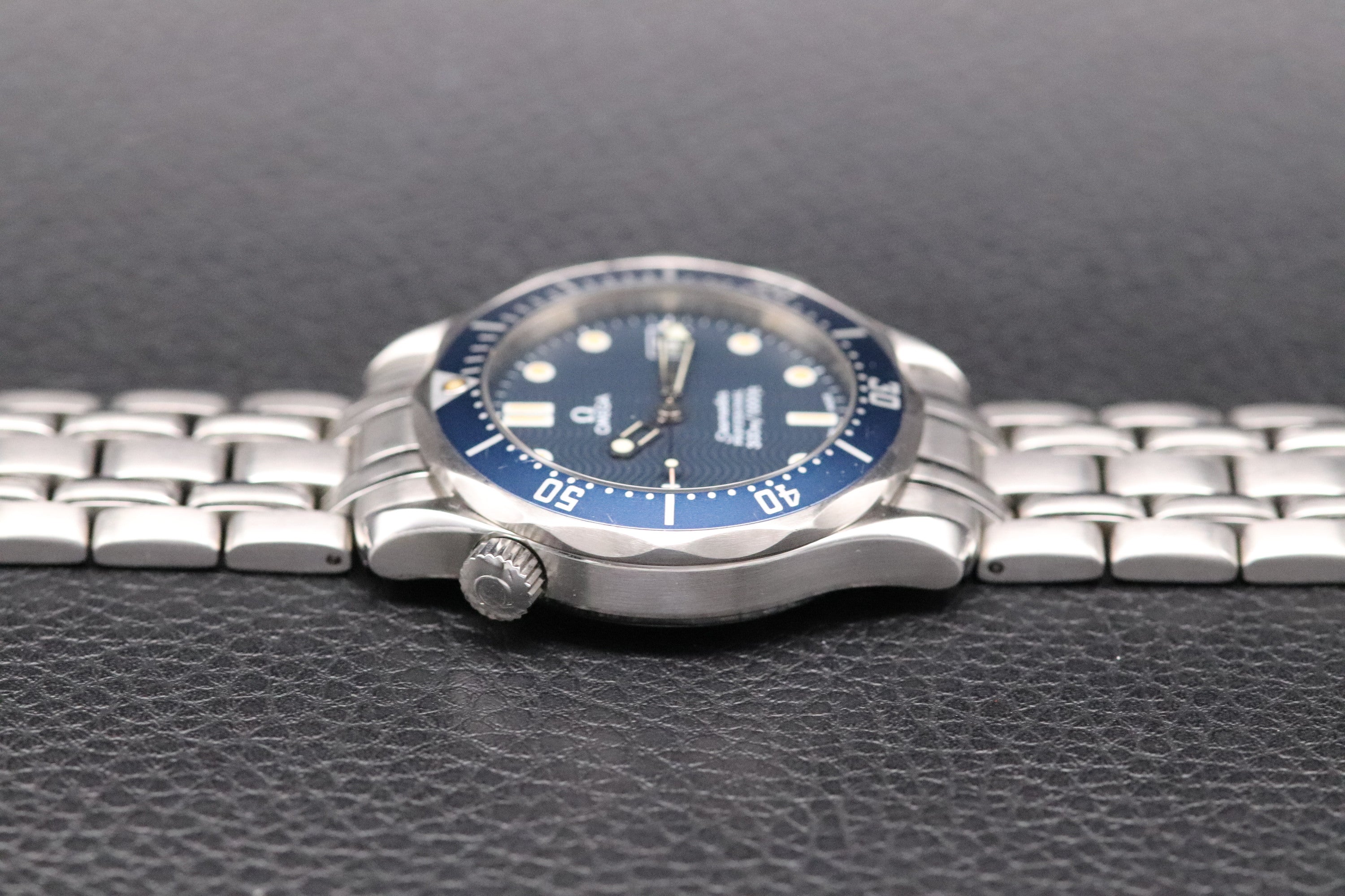 Omega Seamaster James Bond 2561.80 Blue 1995