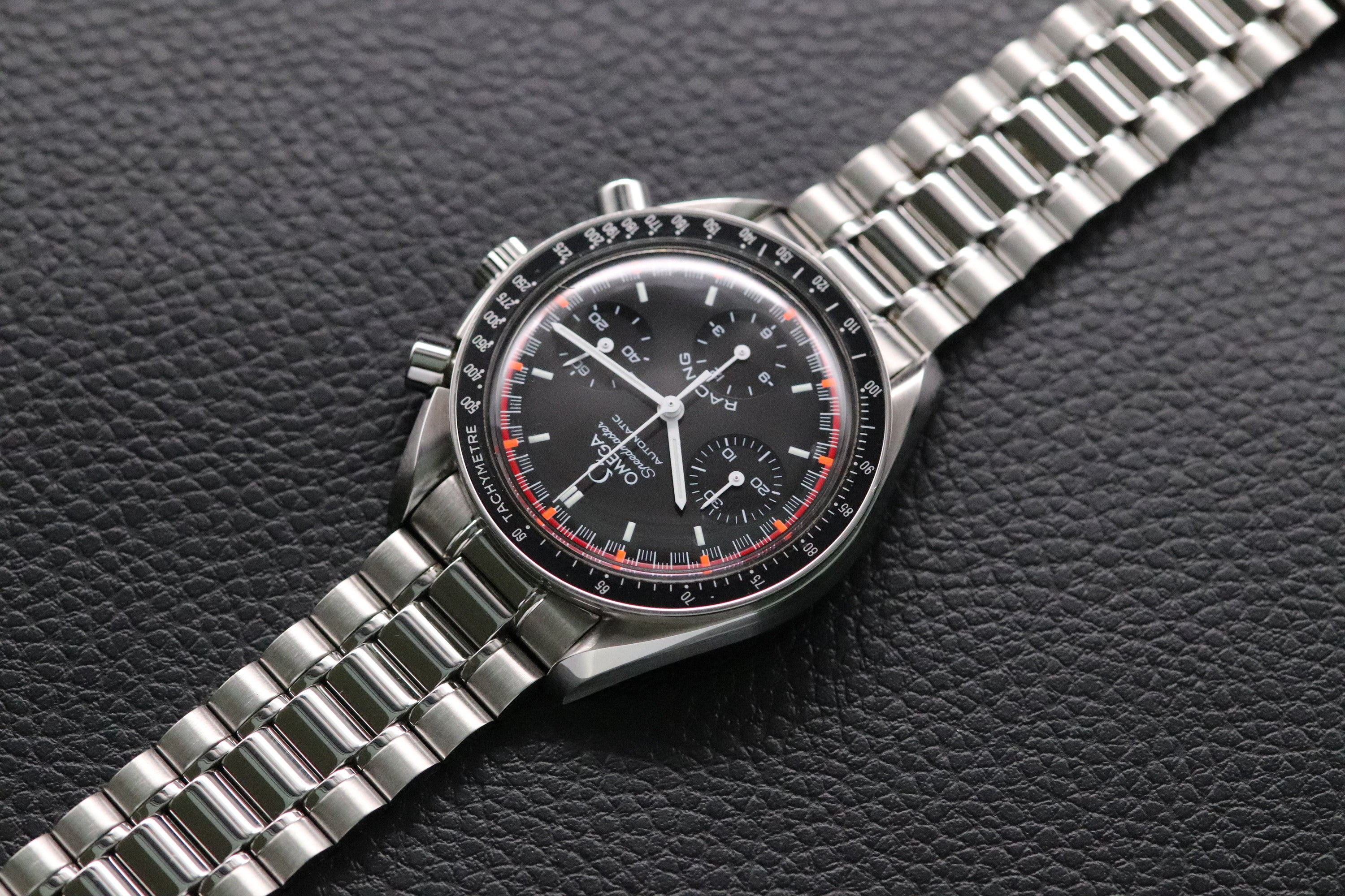Omega Speedmaster Reduced 3518.50 Michael Schumacher 2001 Papers