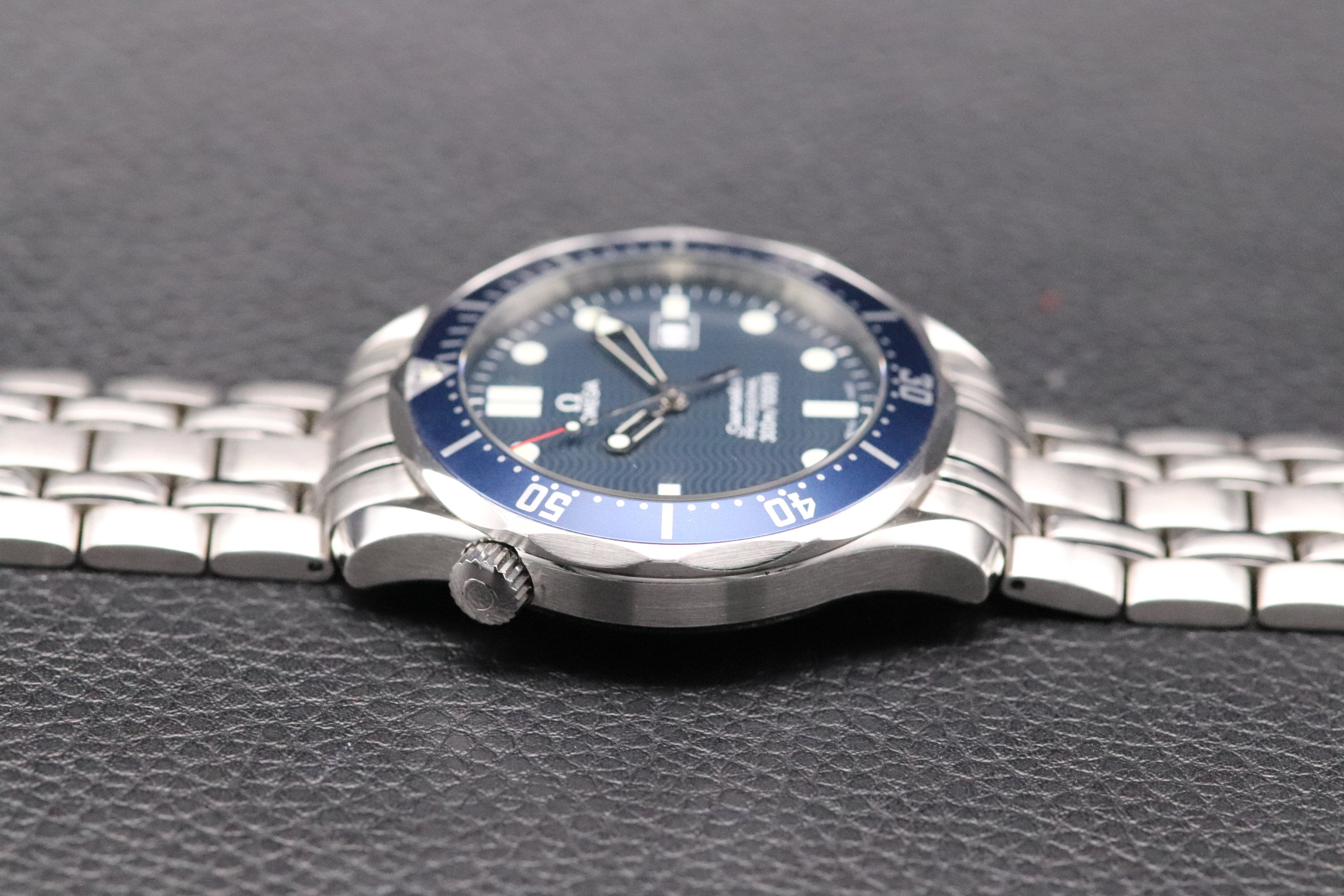Omega Seamaster James Bond 2541.80 Blue 1998