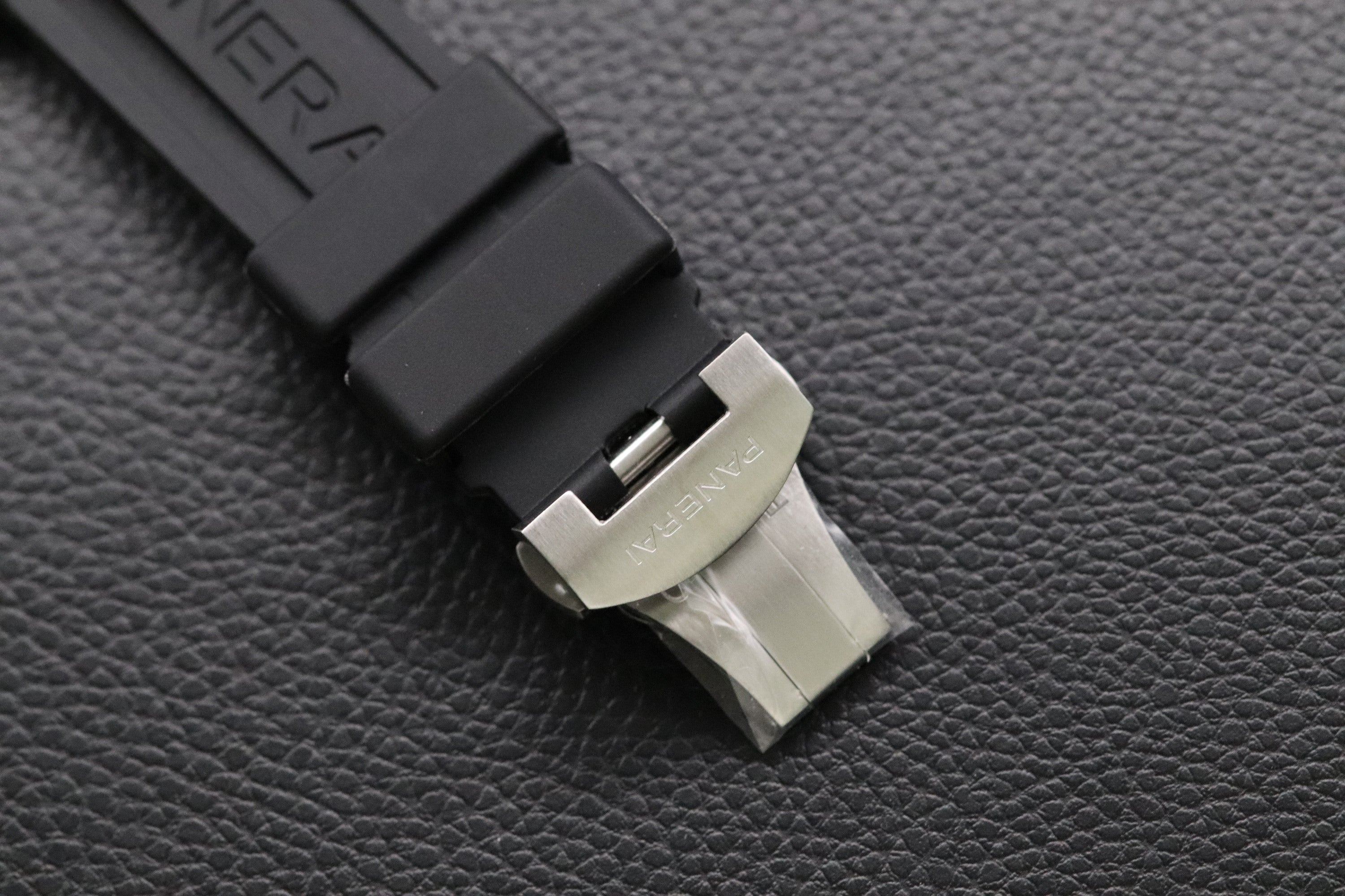 Panerai Luminor Base PAM00112 Papers 2009