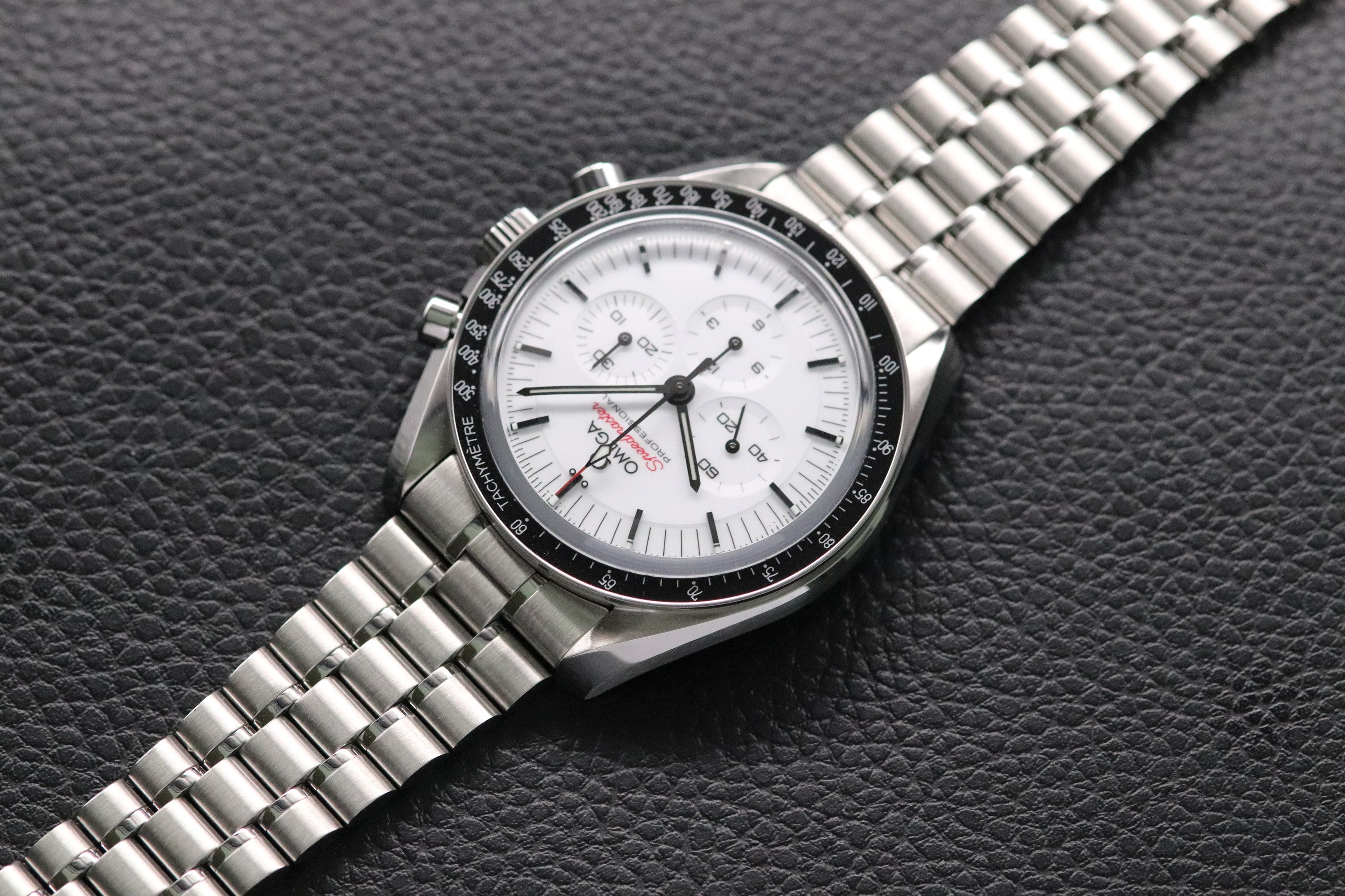 Omega Speedmaster Professional Moonwatch 310.30.42.50.04.001 Fullset 2024 Box+Papers