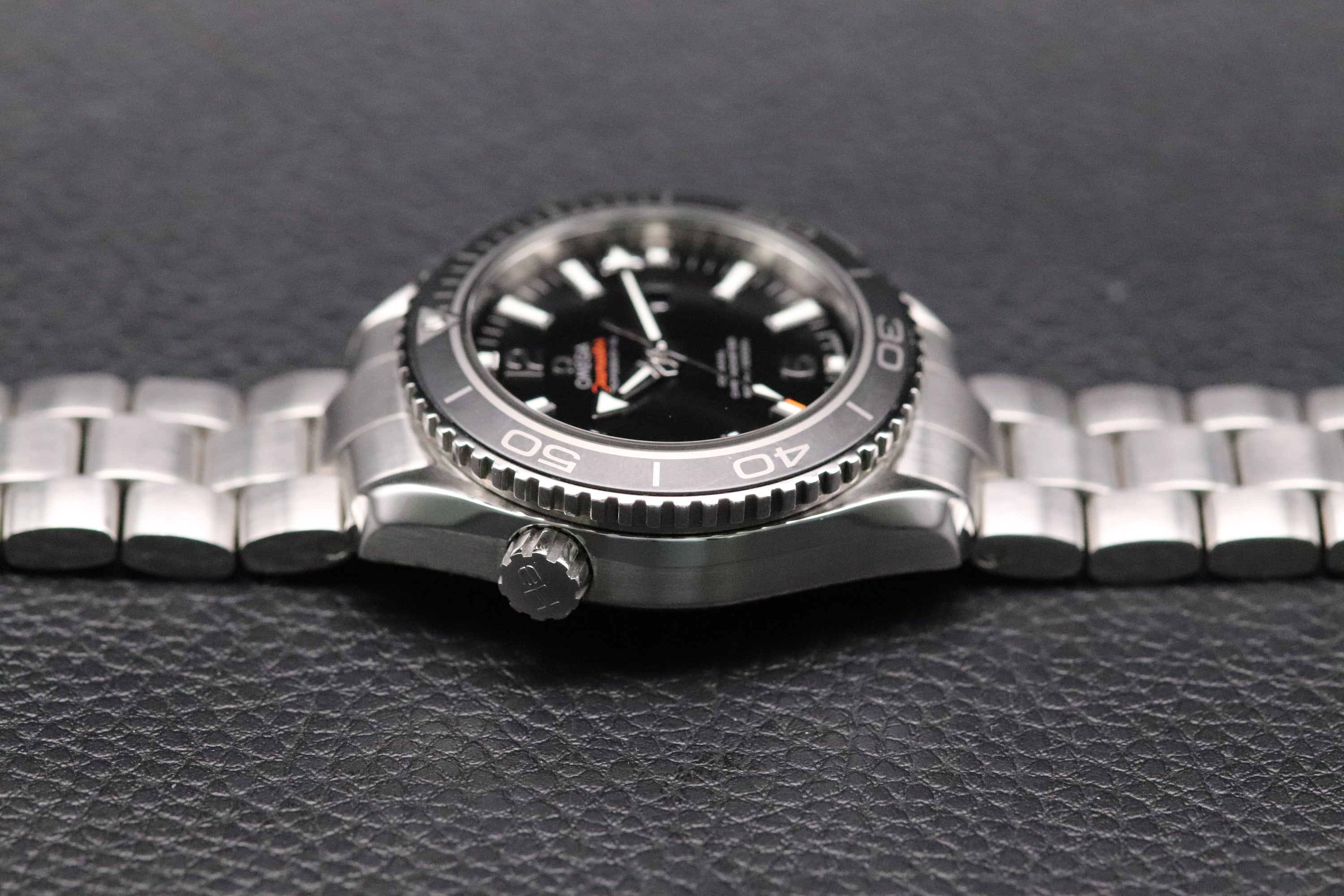 Omega Seamaster Planet Ocean 232.30.38.20.01.001 Papers