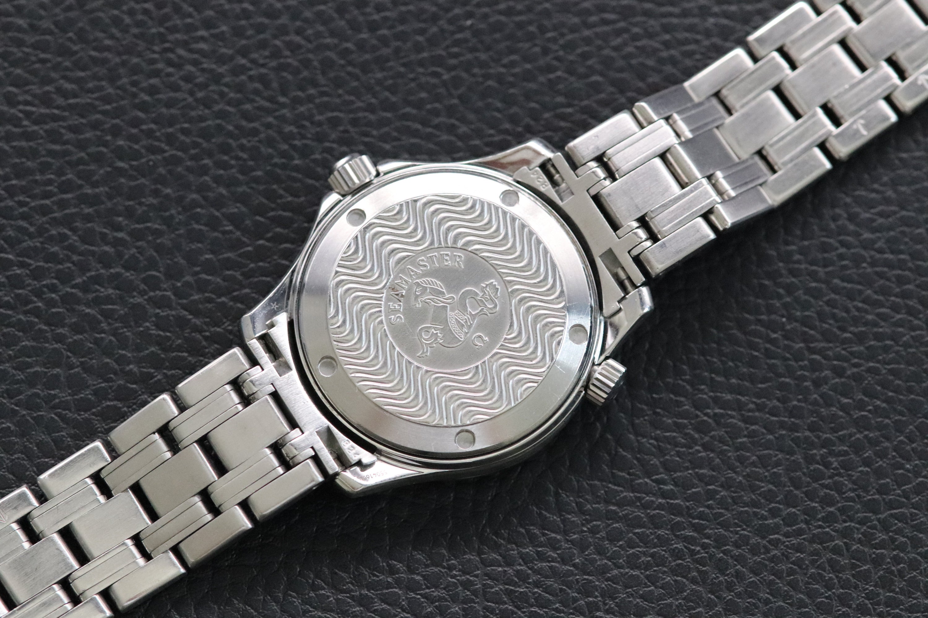 Omega Seamaster James Bond 2561.80 Blue 1995