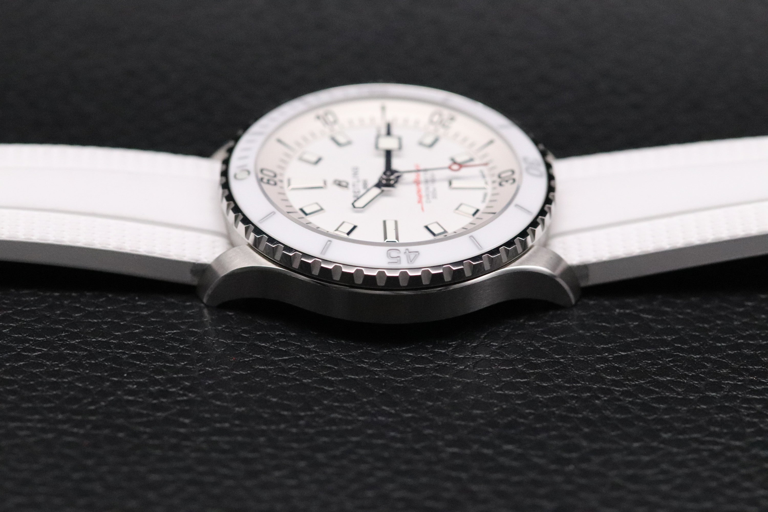 Breitling Superocean 42 A17375 Rubber Fullset 2022 Box+Paper