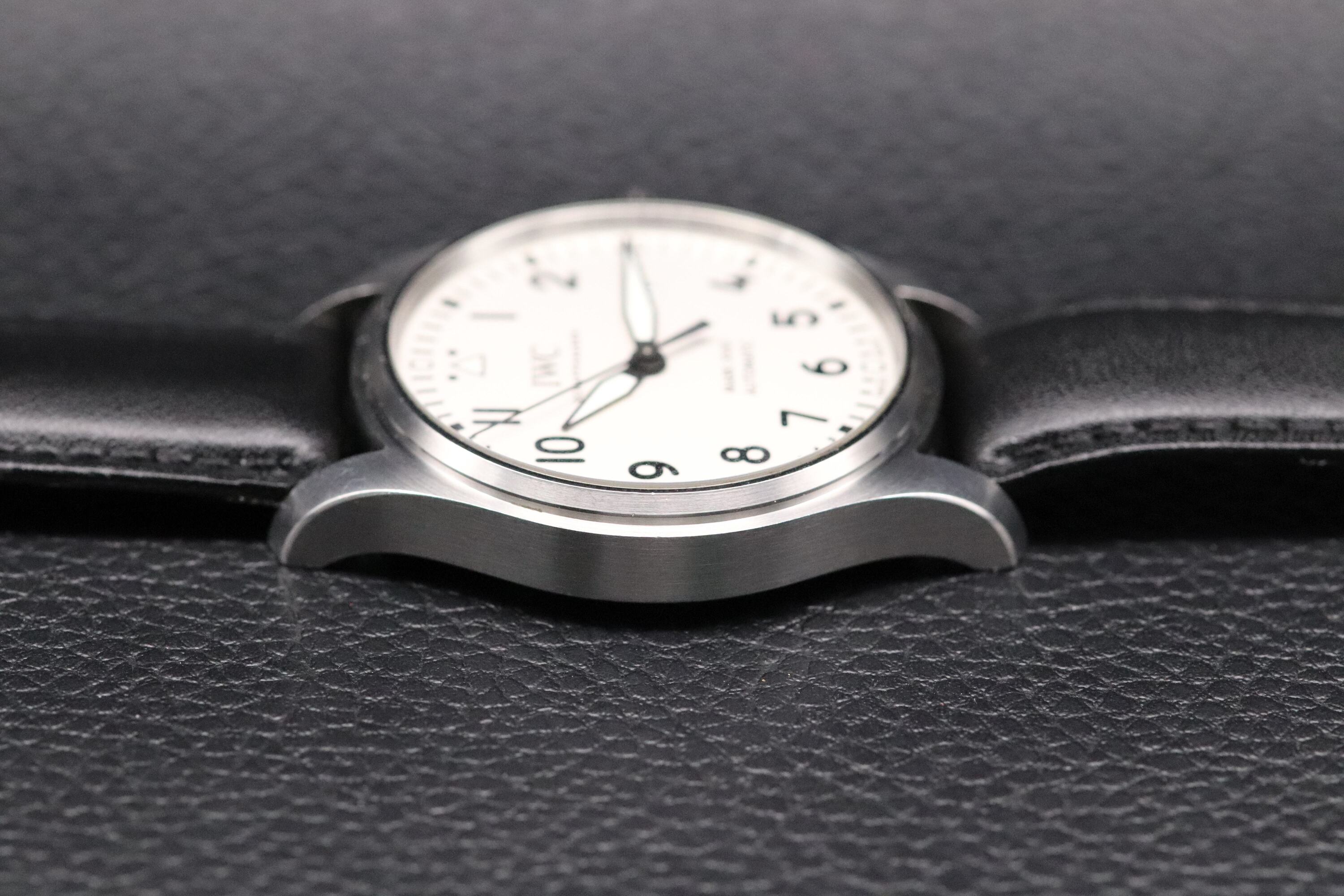 IWC Mark XVIII Pilot IW327002 Papers 2017