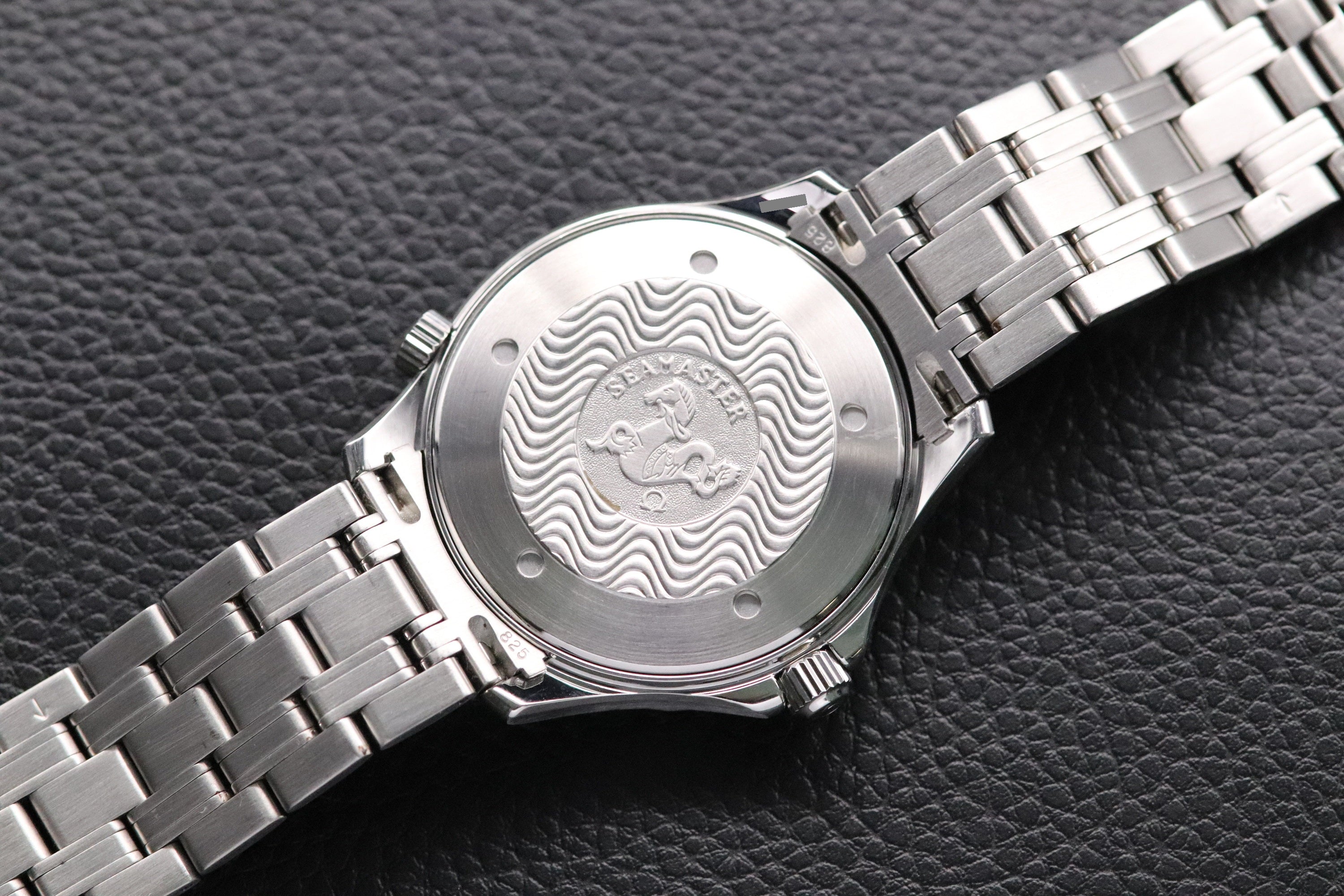 Omega Seamaster James Bond 2541.80 Blue 1998