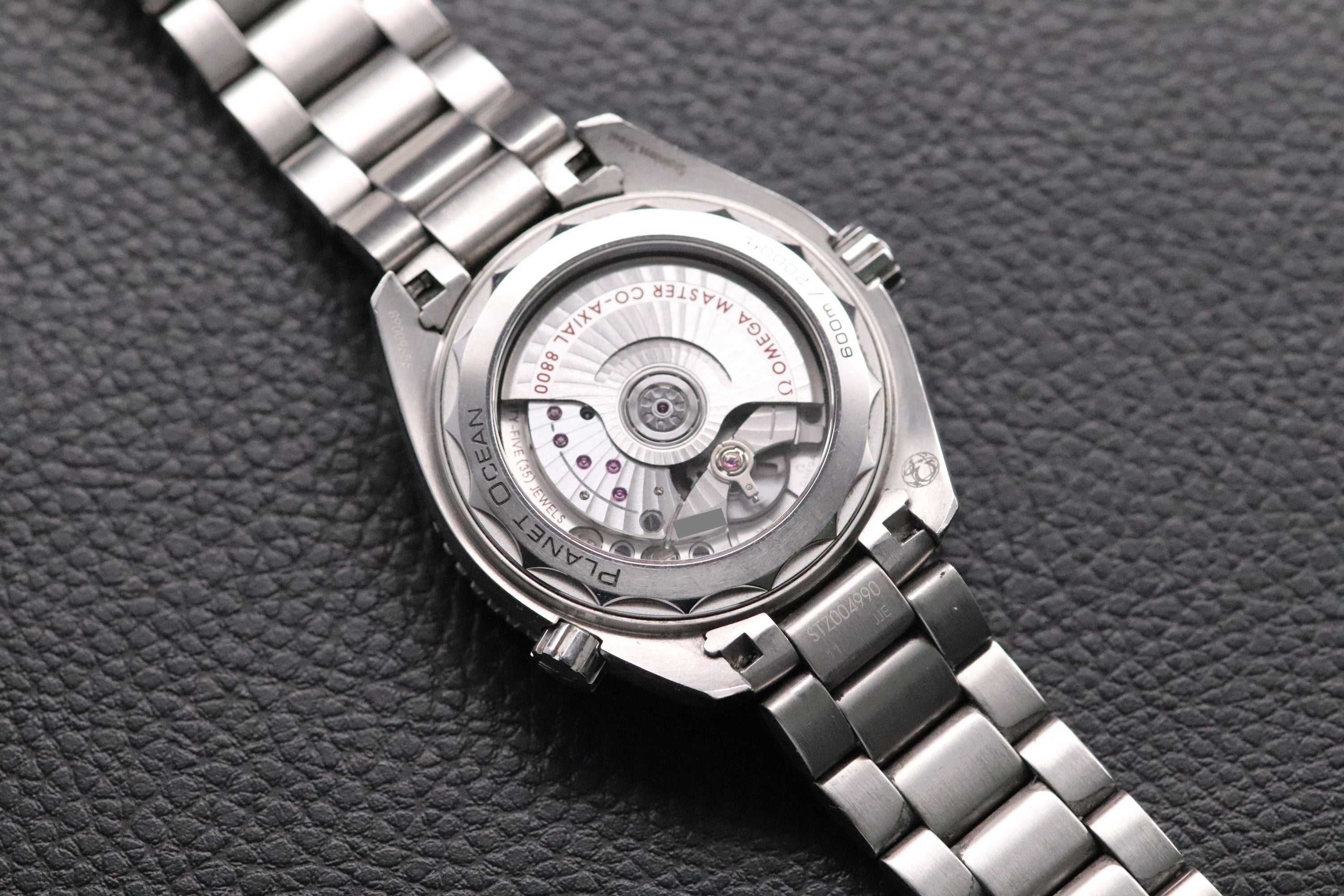 Omega Seamaster Planet Ocean 215.30.40.20.01.001 Fullset 2016 Box+Papers