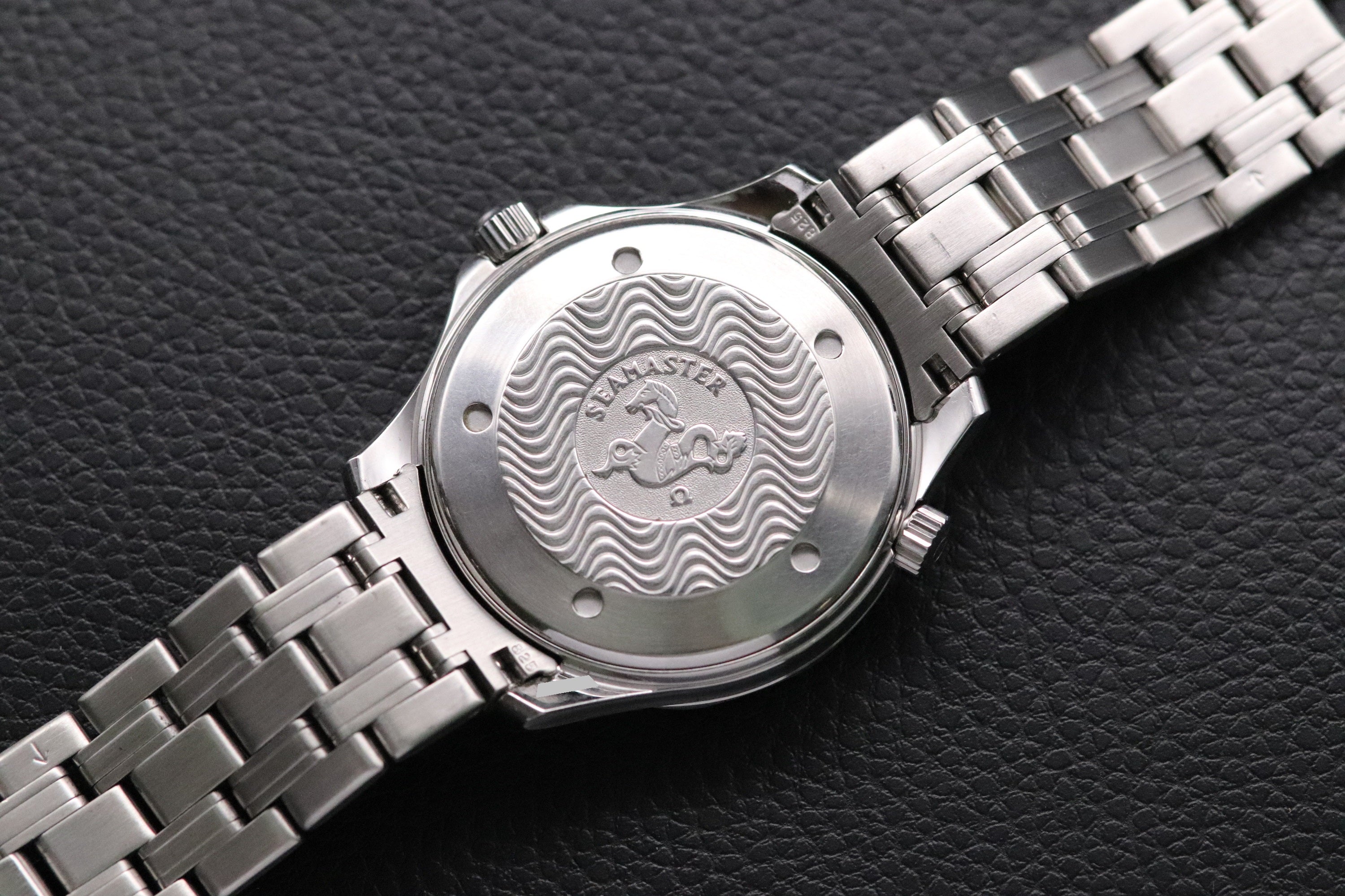 Omega Seamaster 2531.80 James Bond 2000 Papers