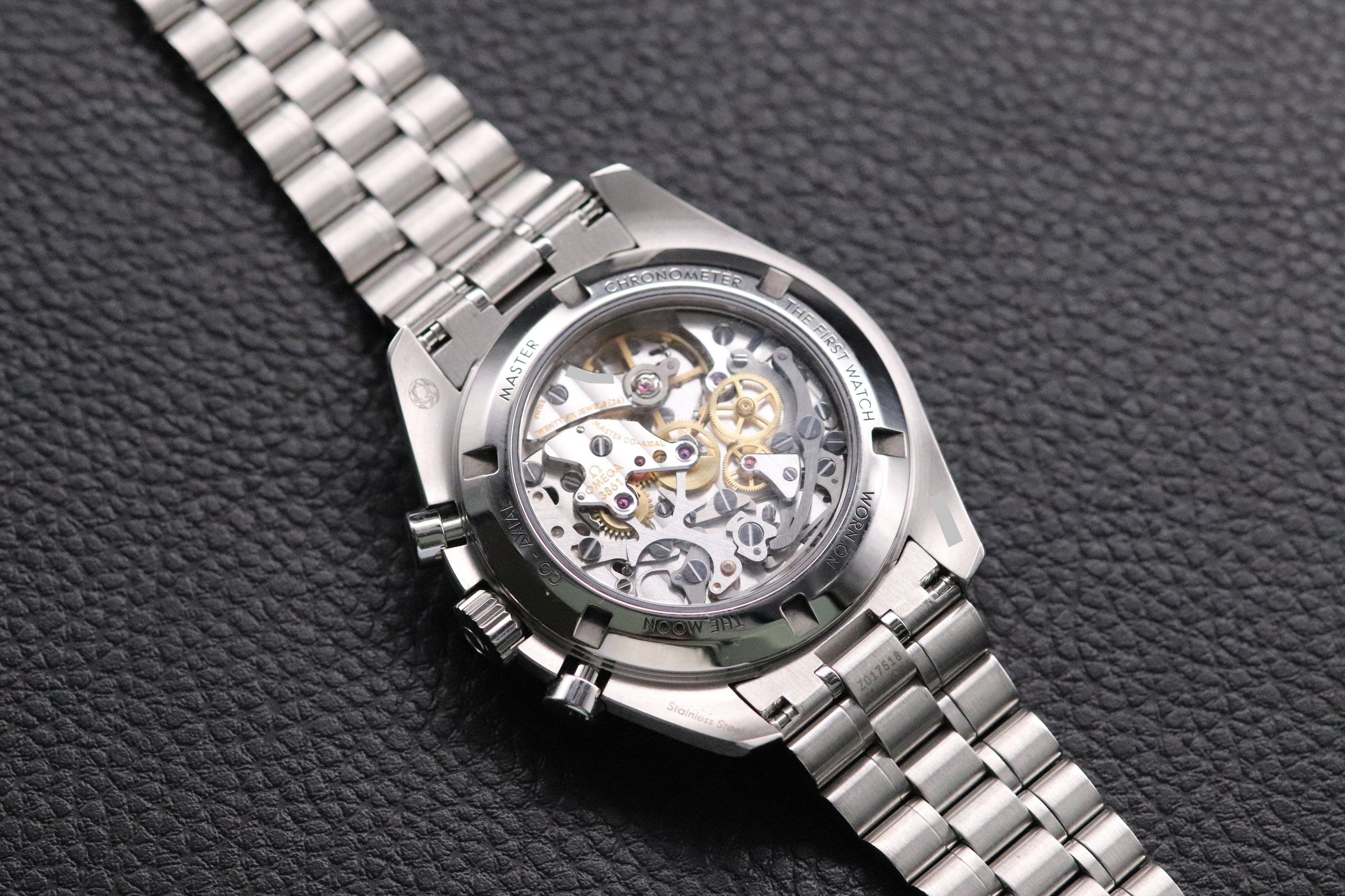 Omega Speedmaster Professional Moonwatch 310.30.42.50.04.001 Fullset 2024 Box+Papers