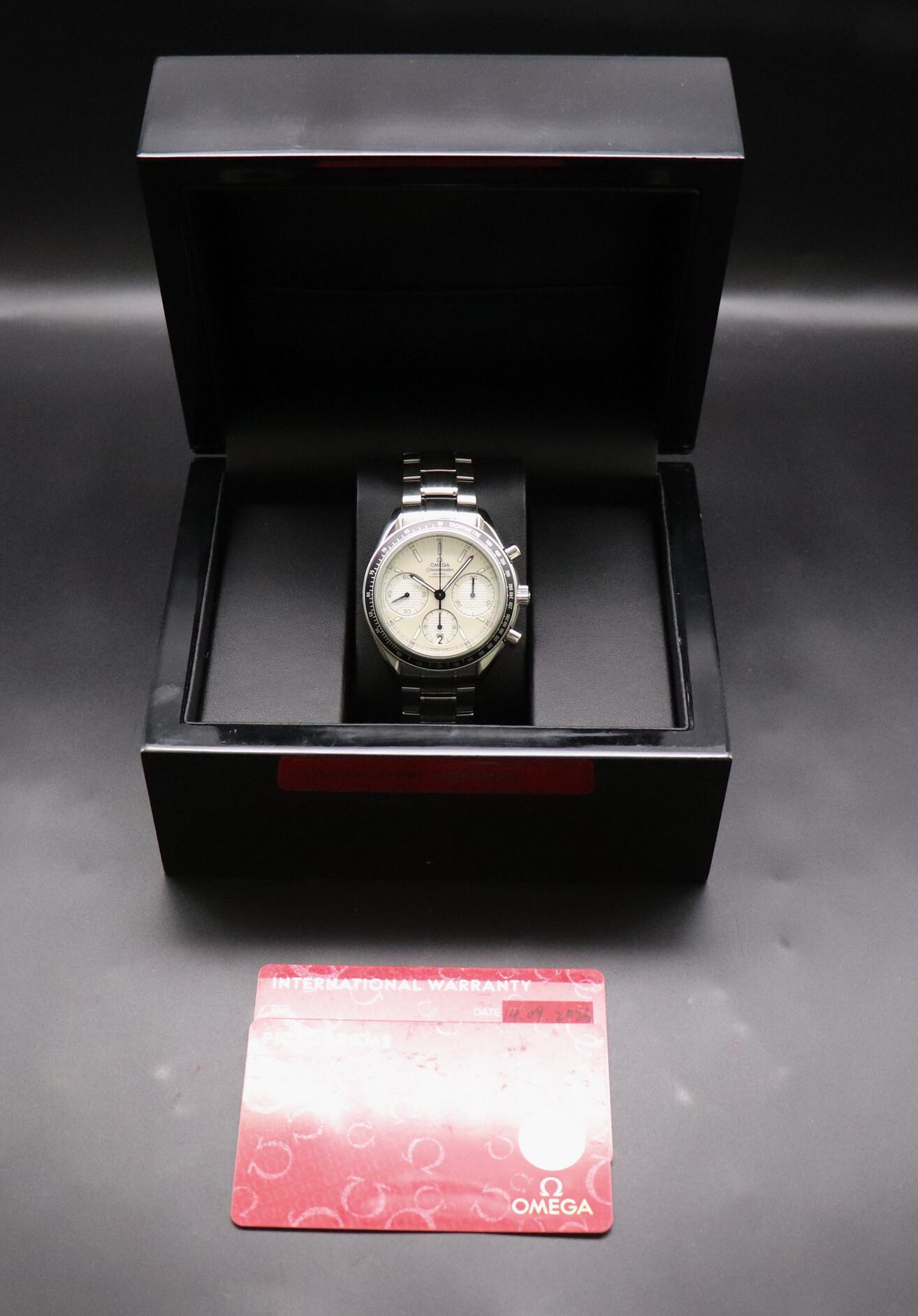 Omega Speedmaster Racing 326.30.40.50.02.001 Albino 2023 Papers