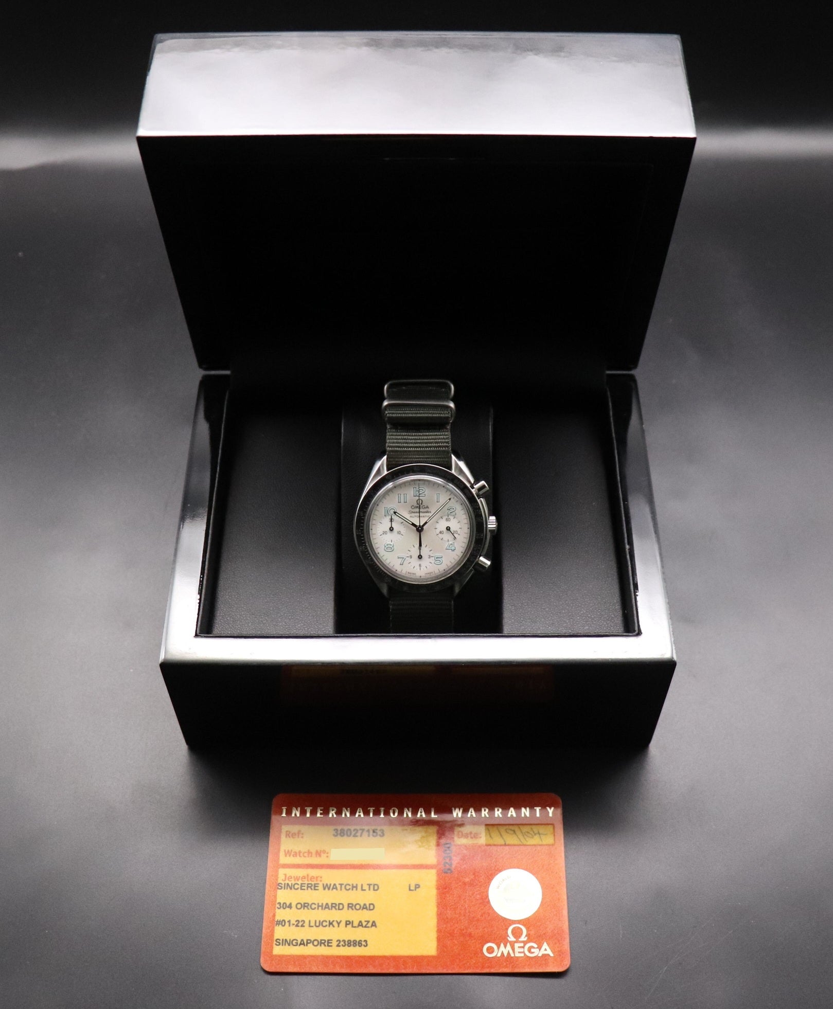 Omega Speedmaster Reduced 3802.71.53 Papers 2001