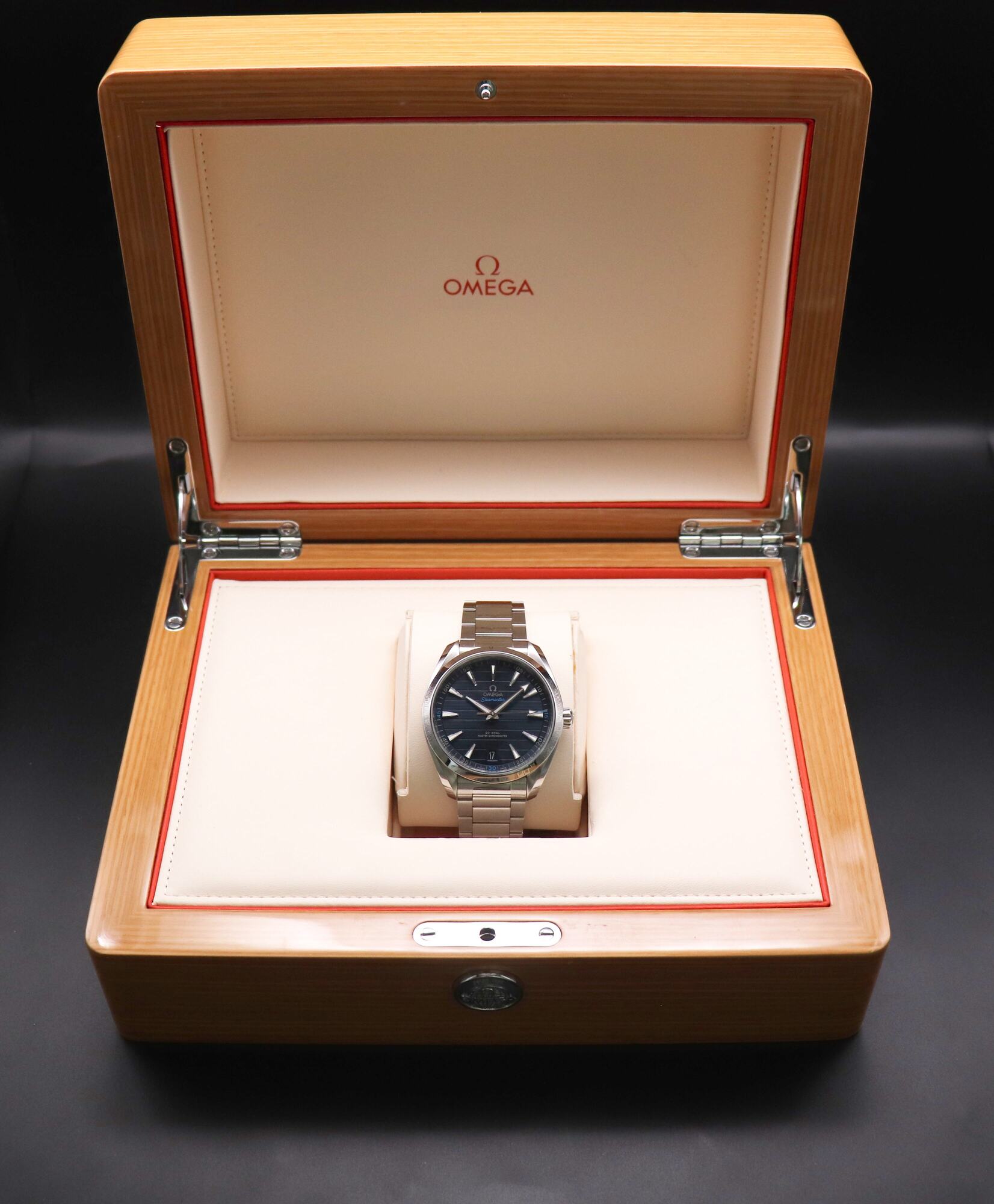 Omega Seamaster Aqua Terra 220.10.41.21.03.001 Box 2018