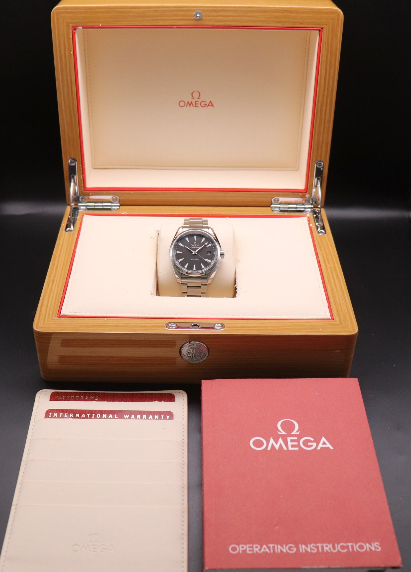 Omega Seamaster Aqua Terra 231.10.39.60.06.001 FULLSET 2017 Box + PAPERS