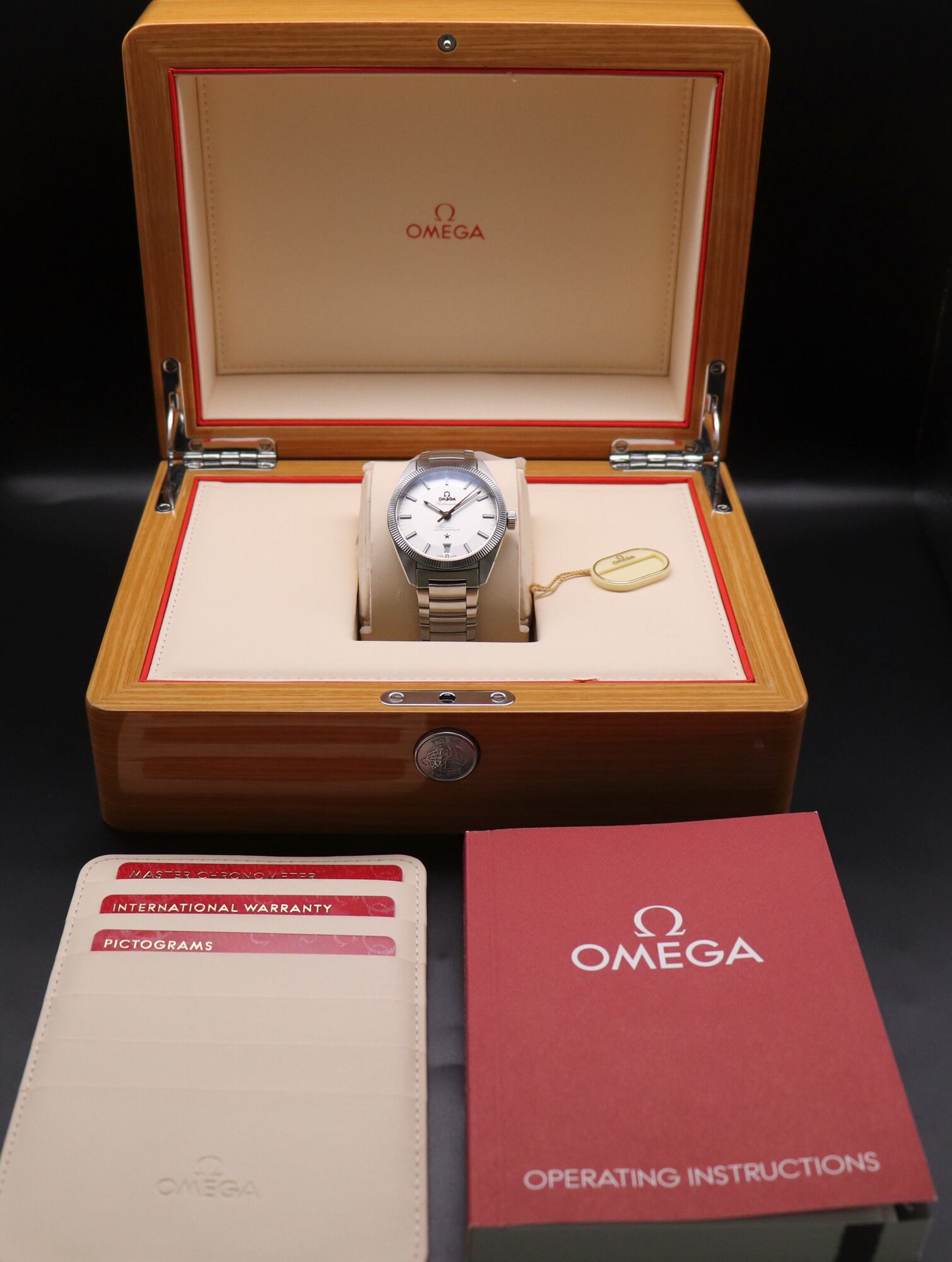 Omega Constellation Globemaster 130.30.39.21.02.001 Fullset 2021 Box+Paper