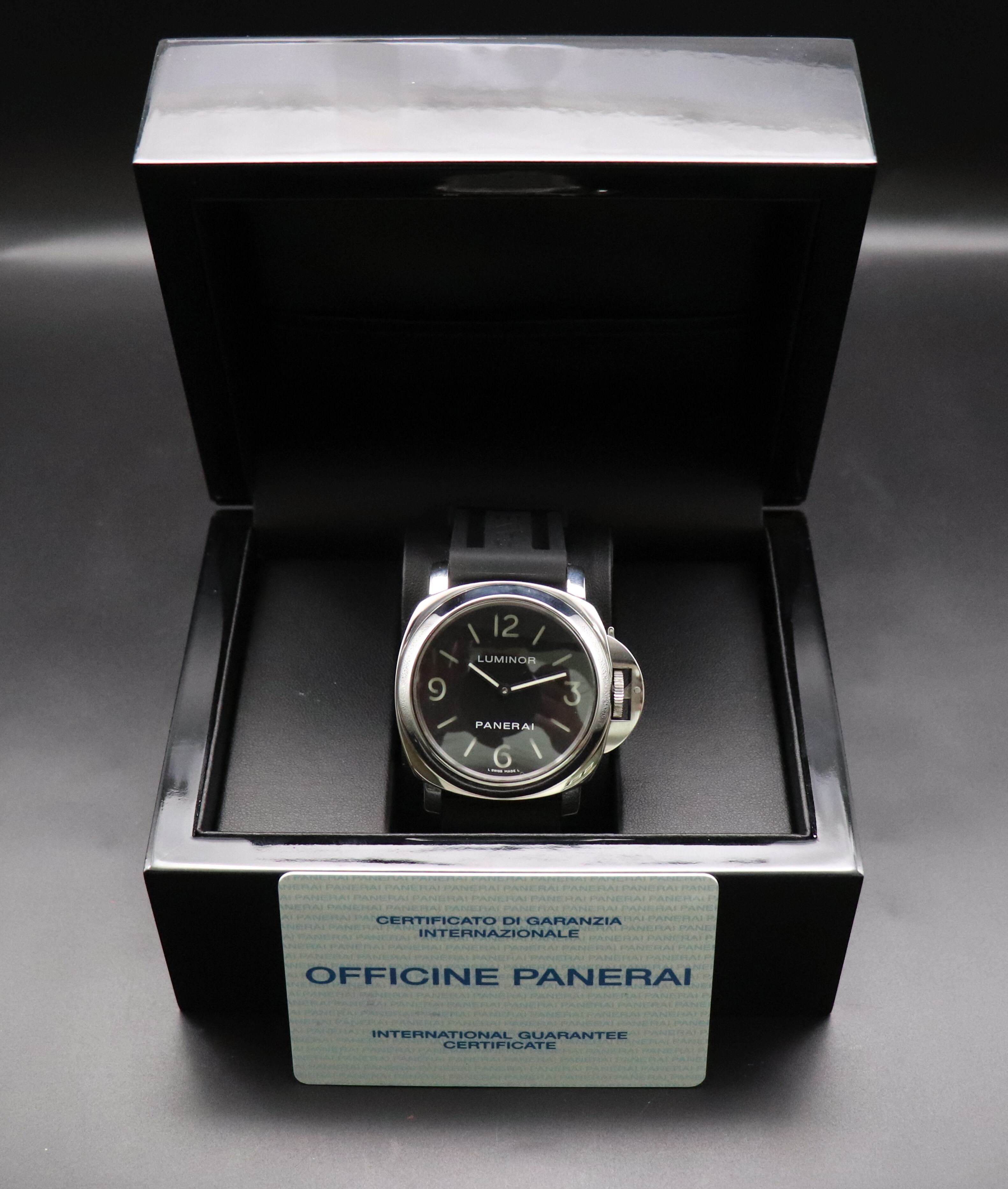 Panerai Luminor Base PAM00112 Papers 2009