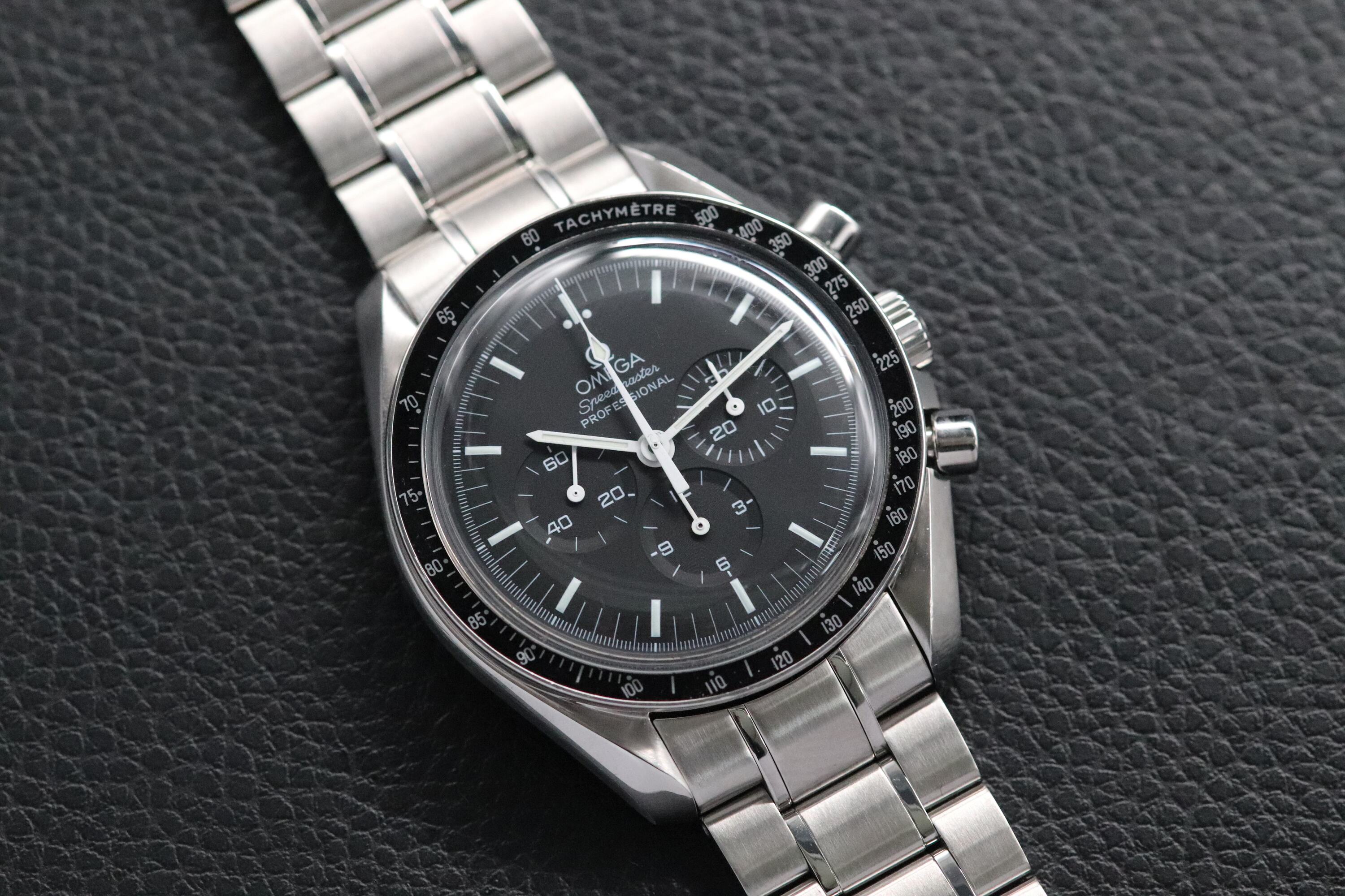 Omega Speedmaster Moonwatch 3570.50 Black Dial 2005