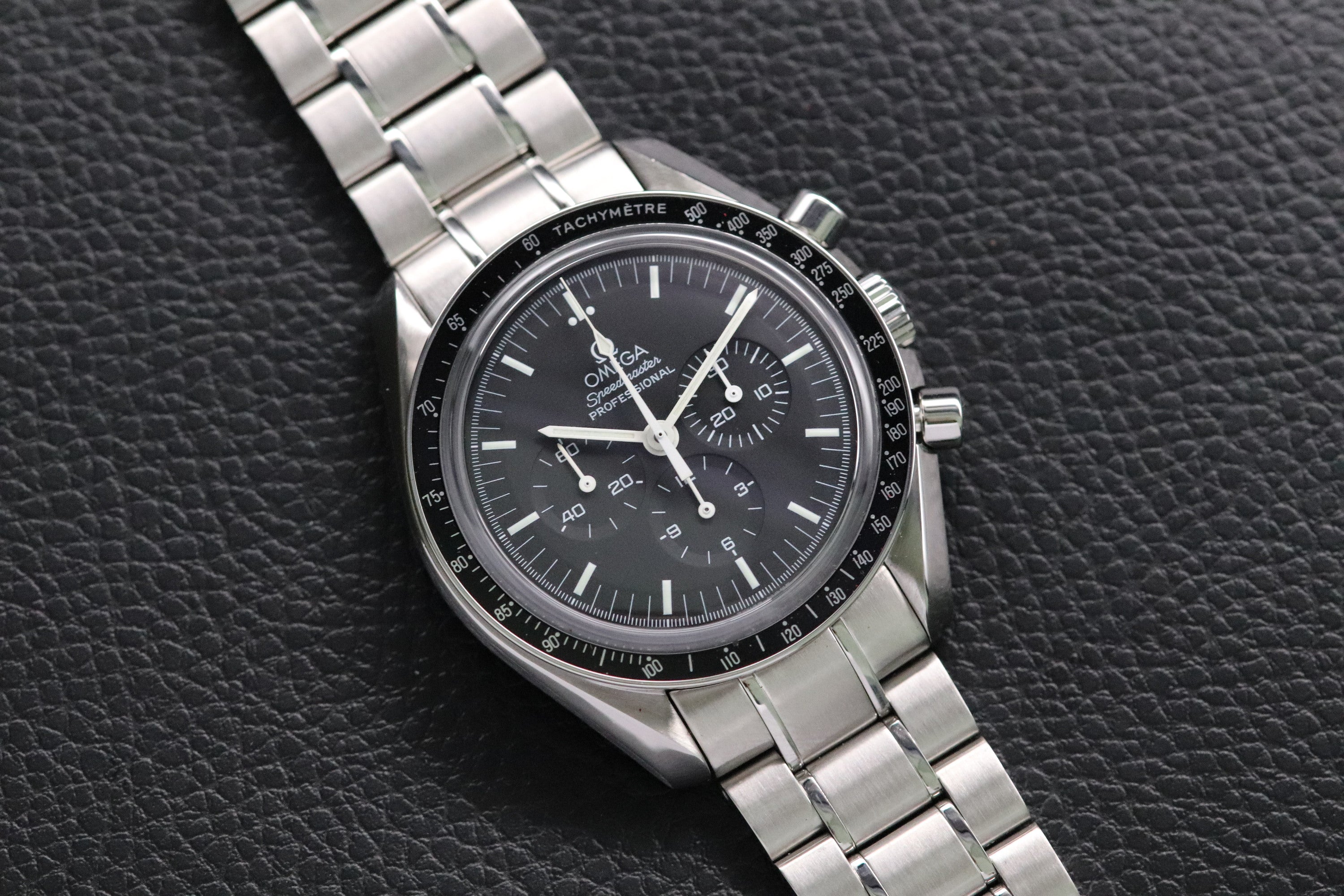 Omega Speedmaster Moonwatch 3572.50 Glass Bottom 2005