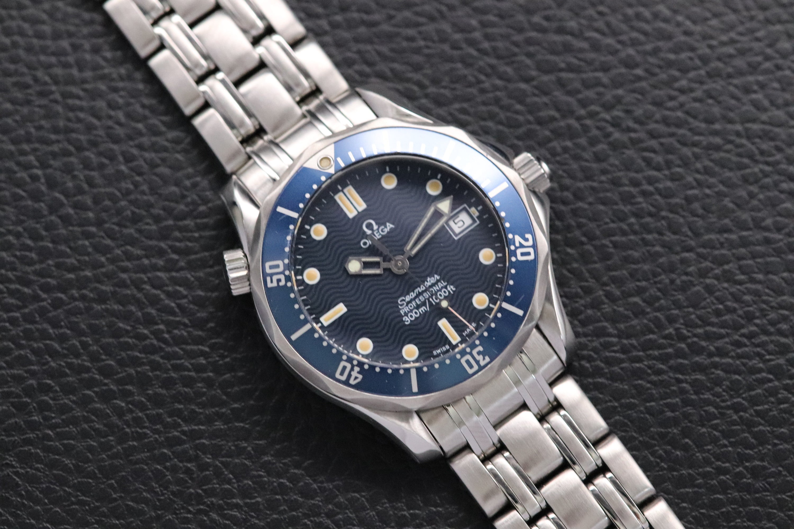 Omega Seamaster James Bond 2561.80 Blue 1995
