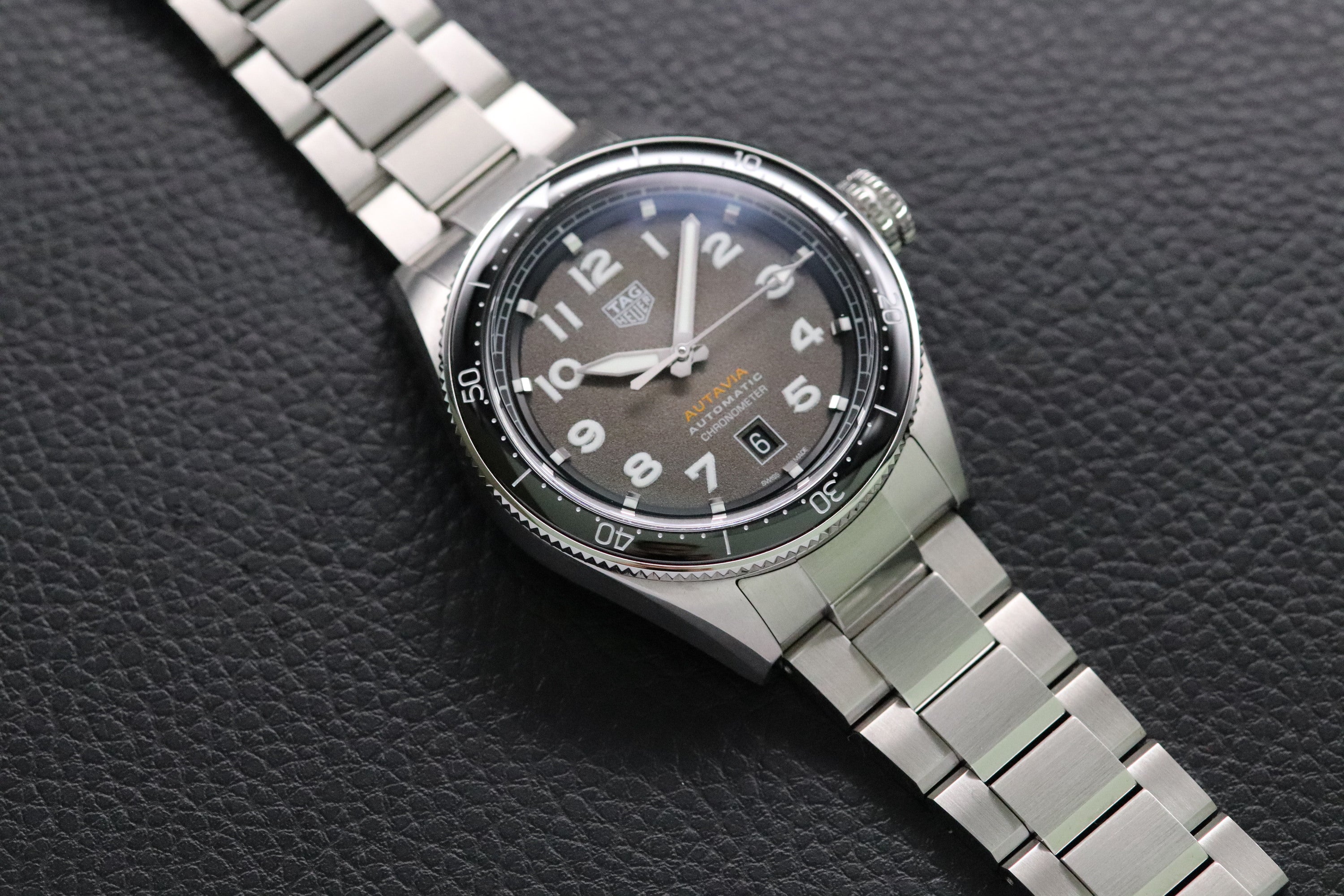 Heuer Autavia WBE5114 Fullset 2025 Box+Paper