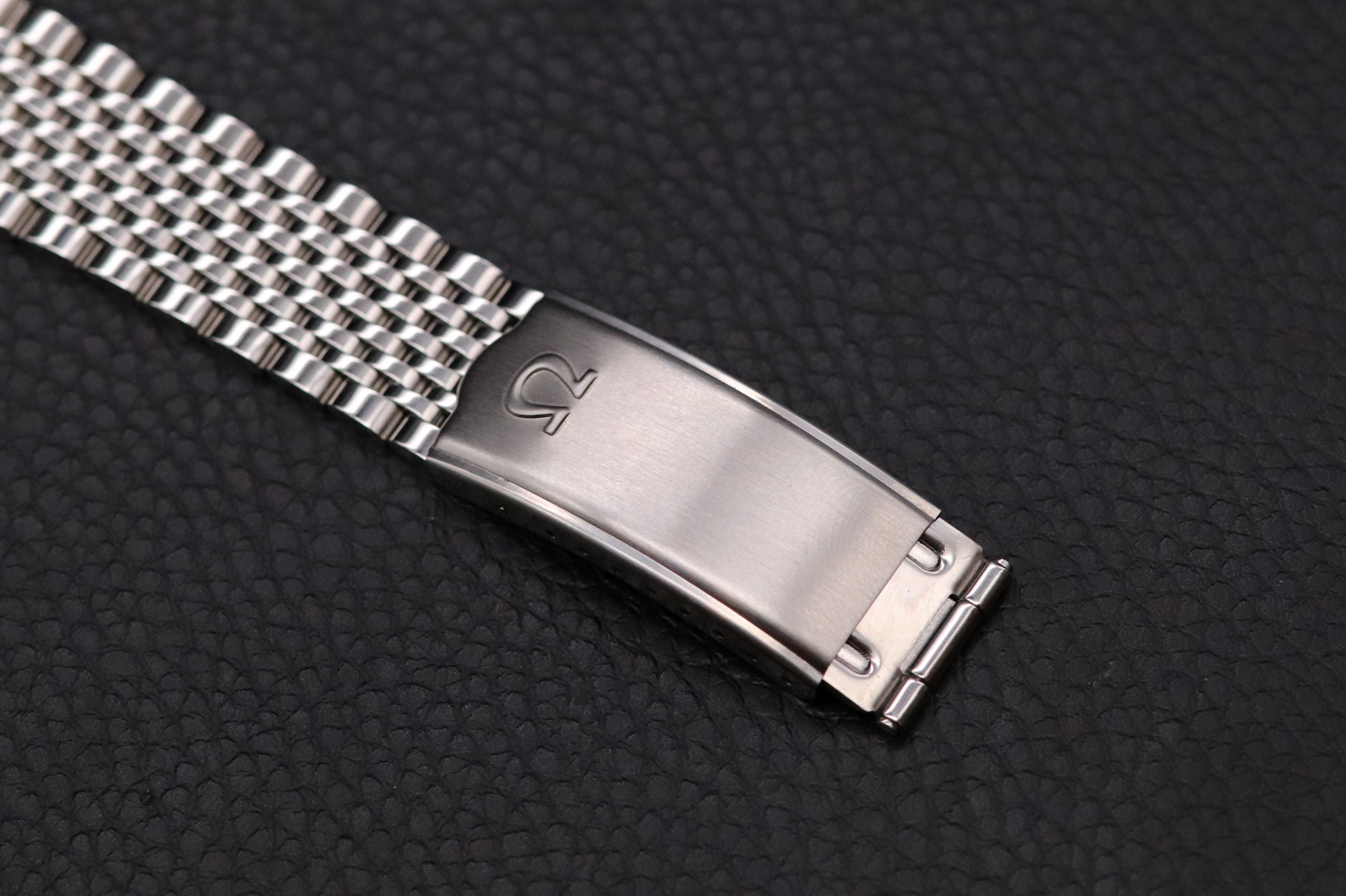 Omega Speedmaster 105003-65 Ed White