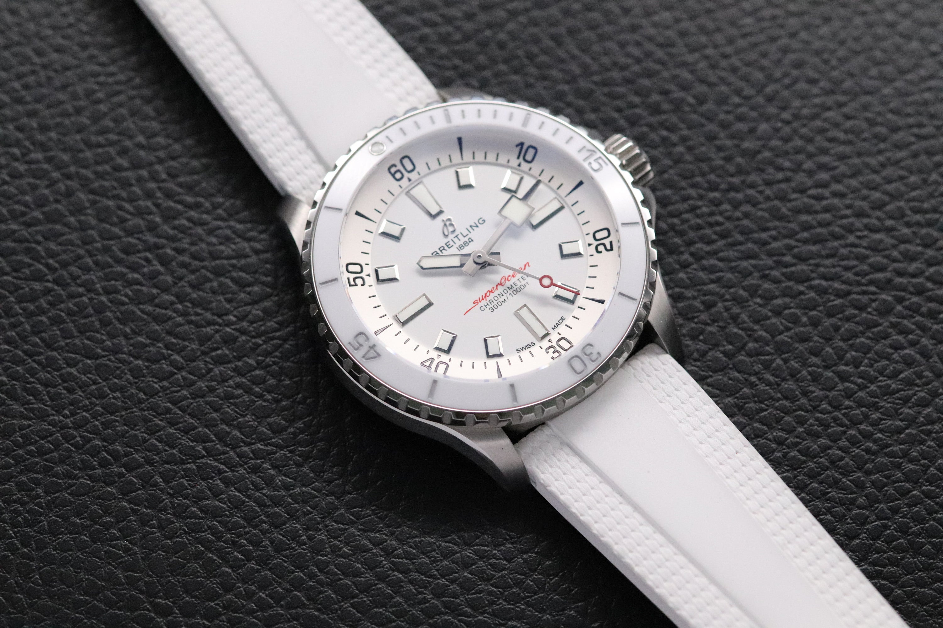 Breitling Superocean 42 A17375 Rubber Fullset 2022 Box+Paper