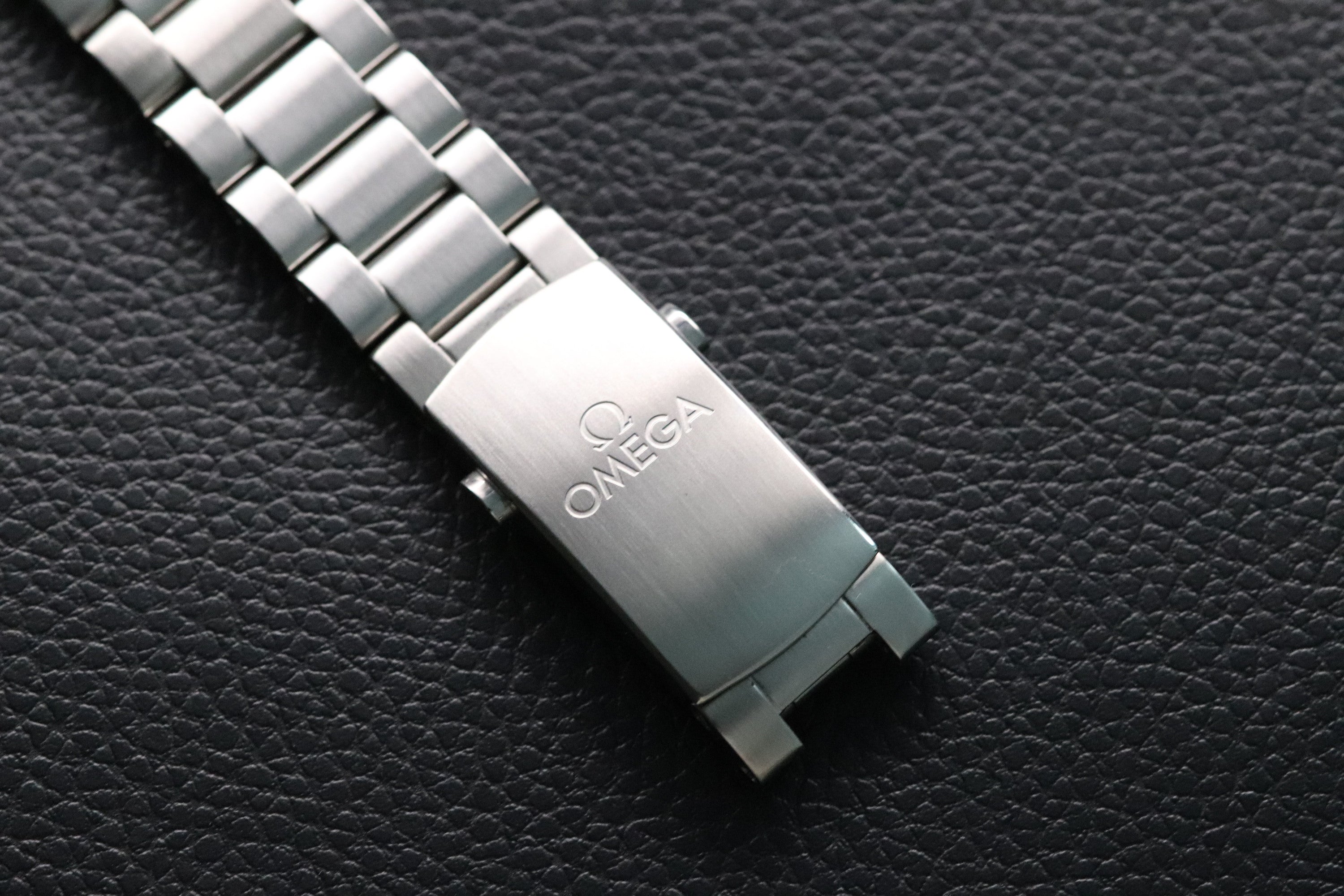 Omega Seamaster Planet Ocean GMT 232.30.44.22.03.001 Papers 2016