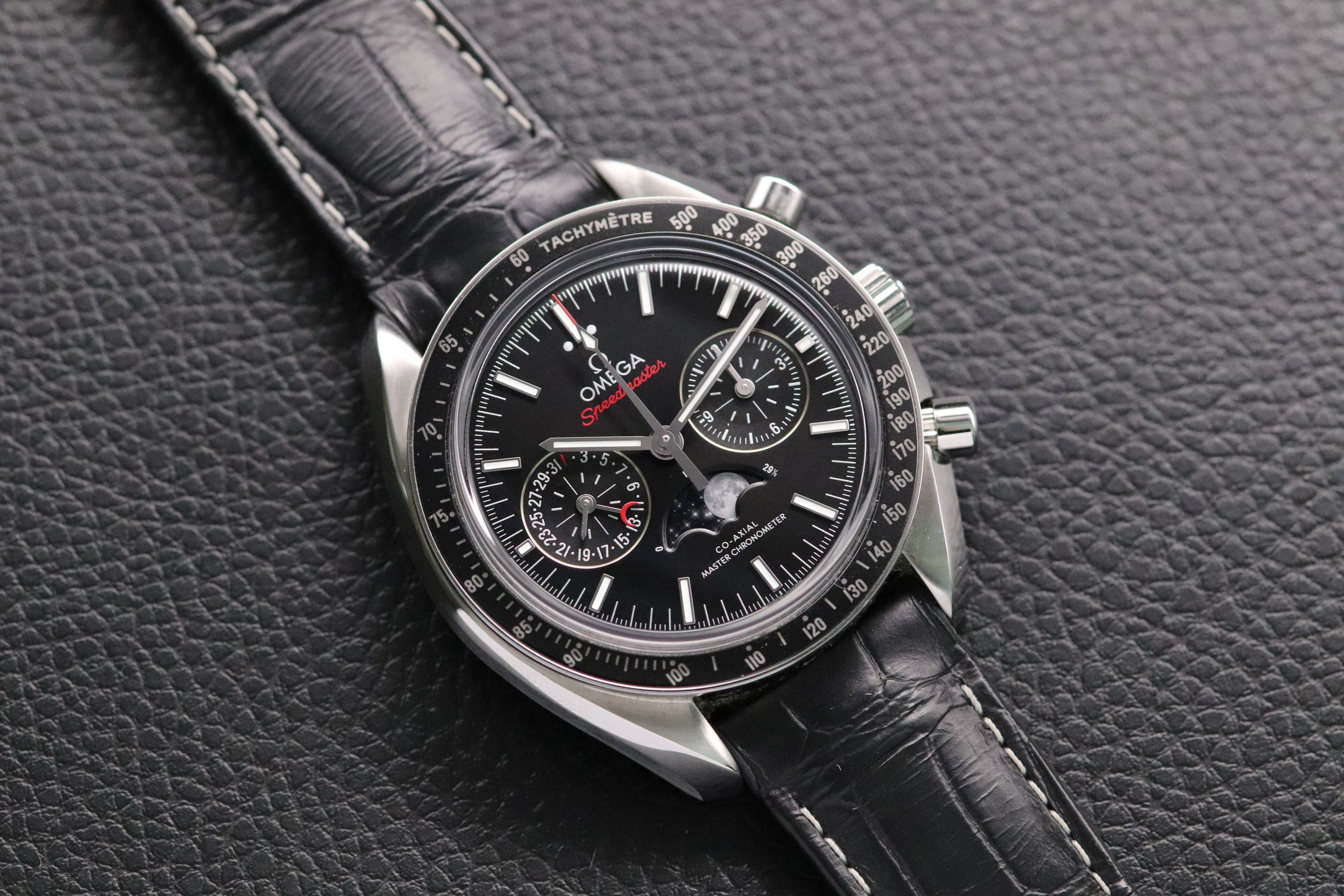 Omega Speedmaster Moonwatch Moonphase 304.33.44.52.01.001 Fullset 2021 Box+Papers