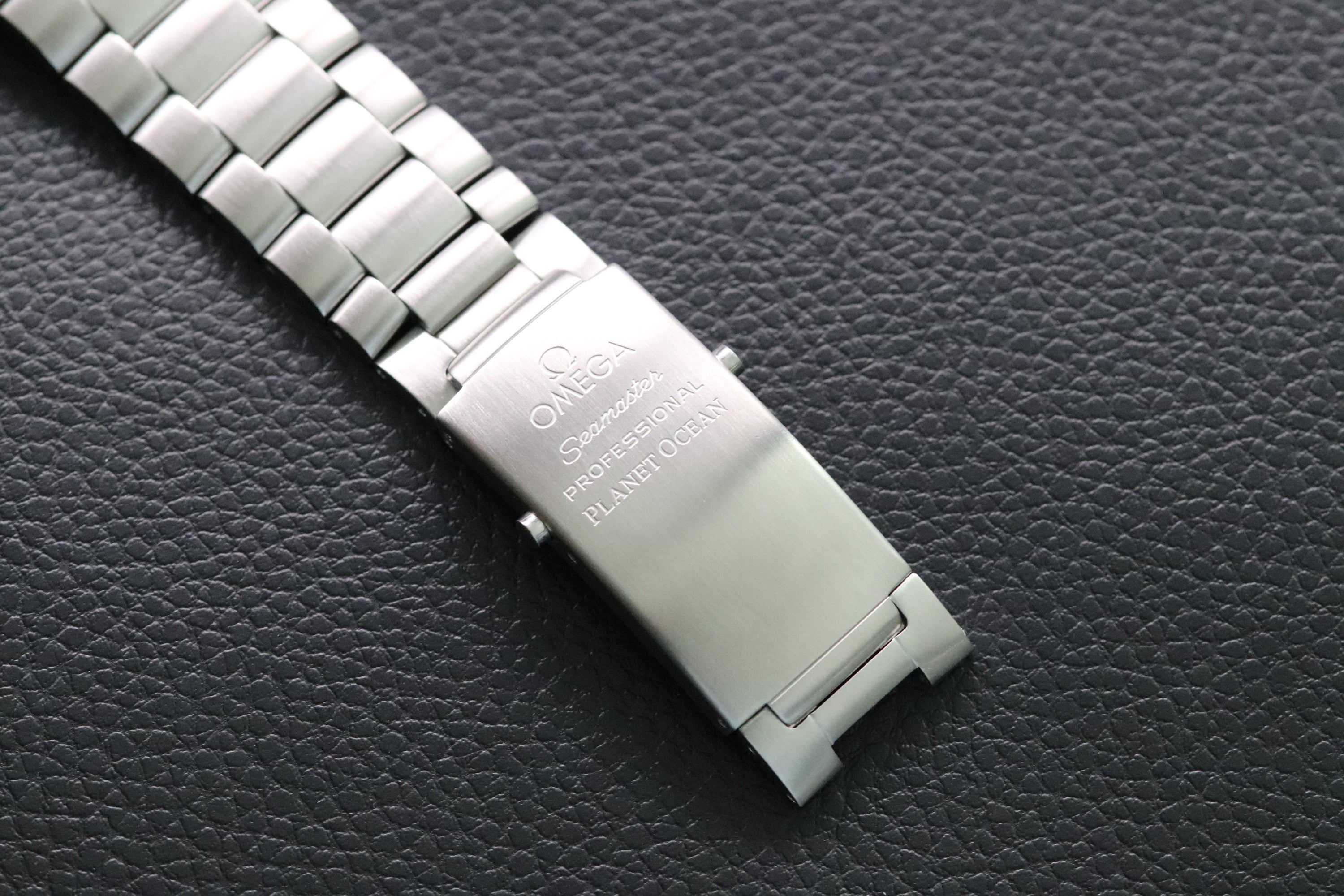 Omega Seamaster Planet Ocean 2200.51 Papers