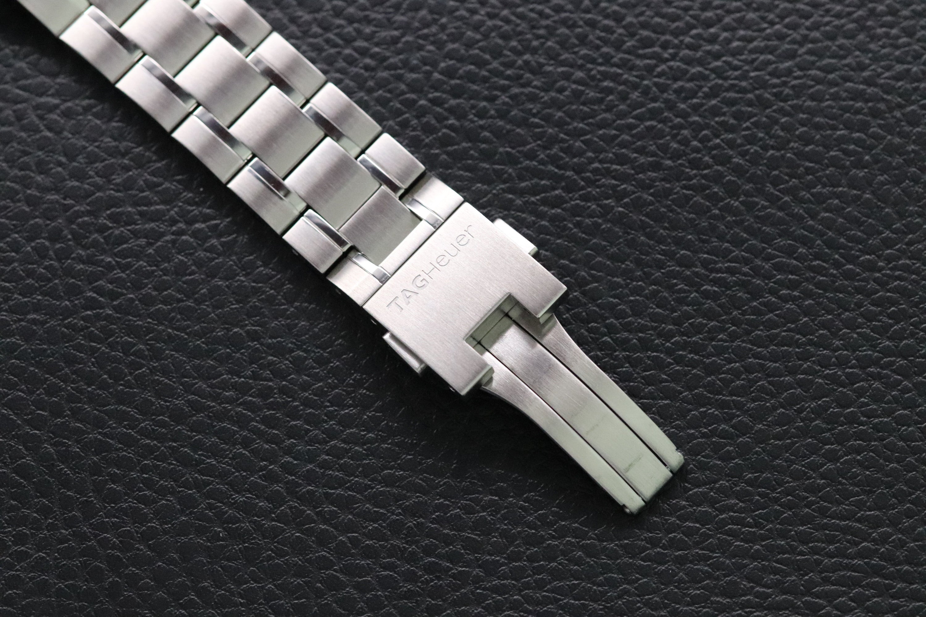 Tag Heuer Carrera Caliber 5 WV211M Black Dial 2010 Papers