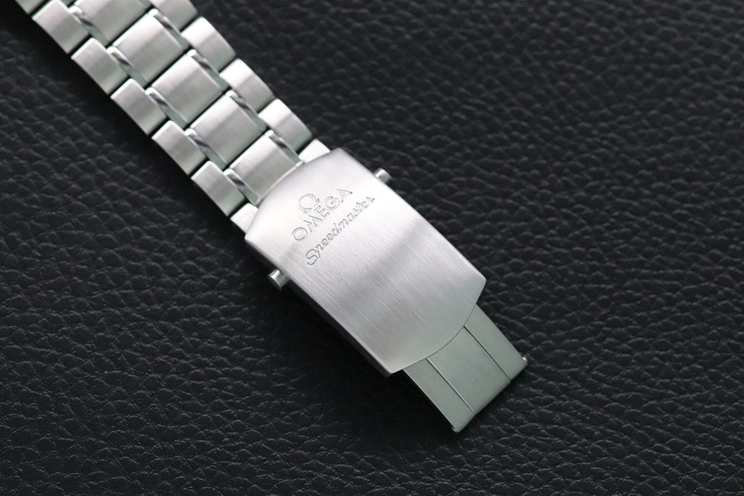 Omega Speedmaster Date 3211.30 Silver Dial 2007