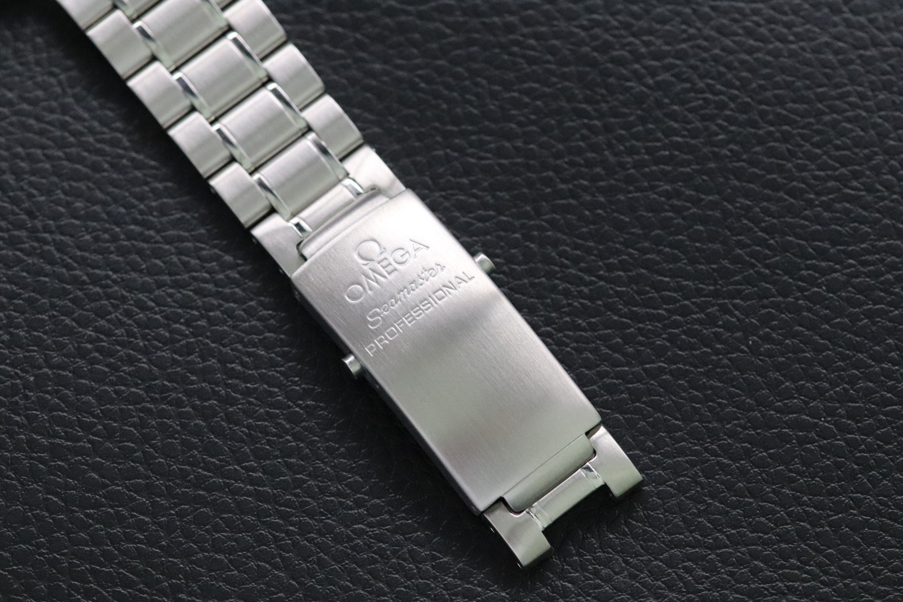 Omega Seamaster 300 2264.50 Black Dial 1998