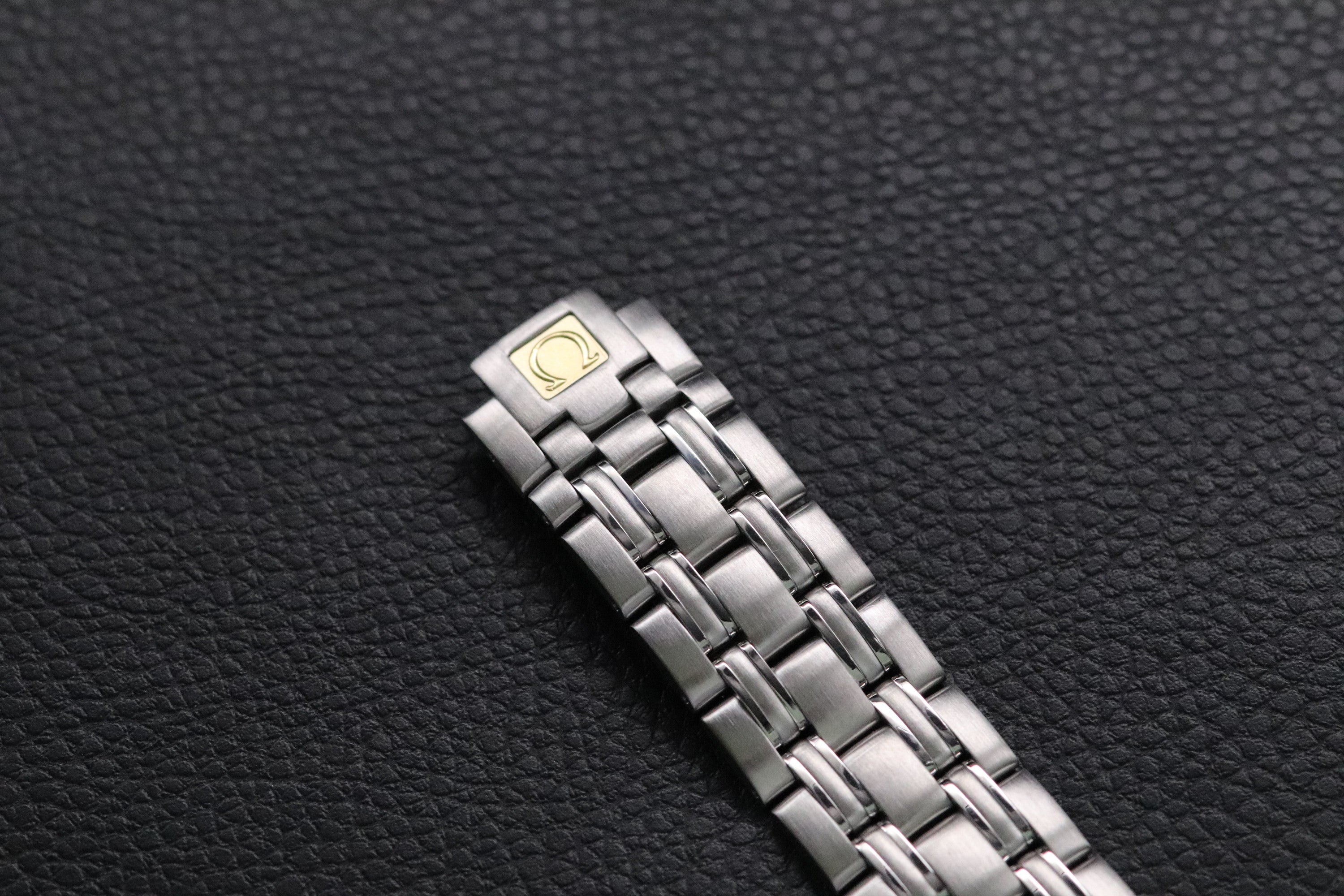 Omega Seamaster 2507.80 Blue Dial 2000 Papers