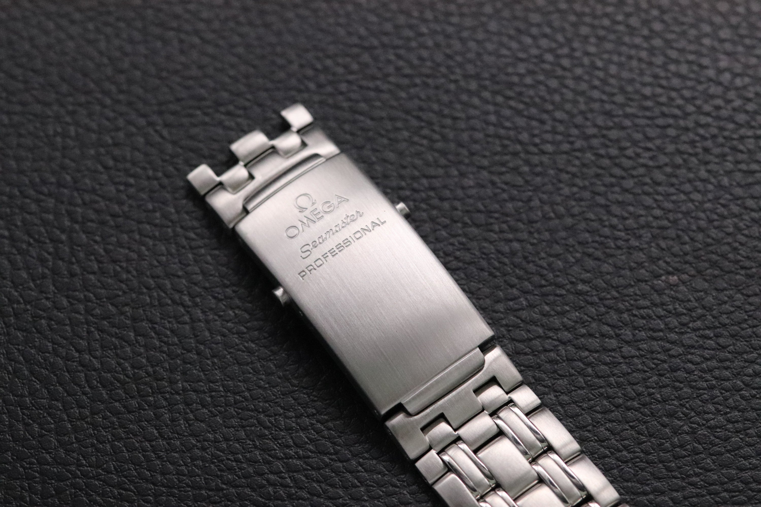 Omega Seamaster Diver 2220.80 Blue Dial 2009