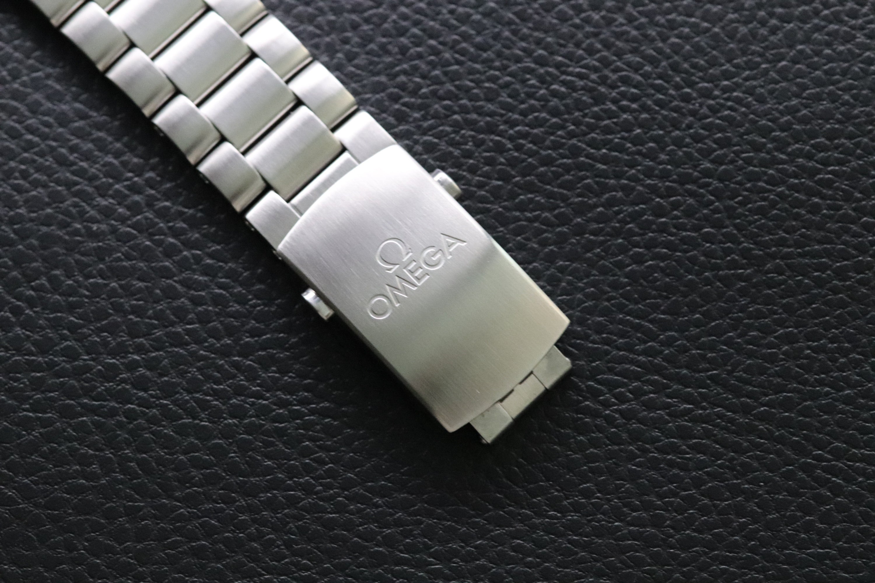 Omega Seamaster Planet Ocean 232.30.42.21.01.003