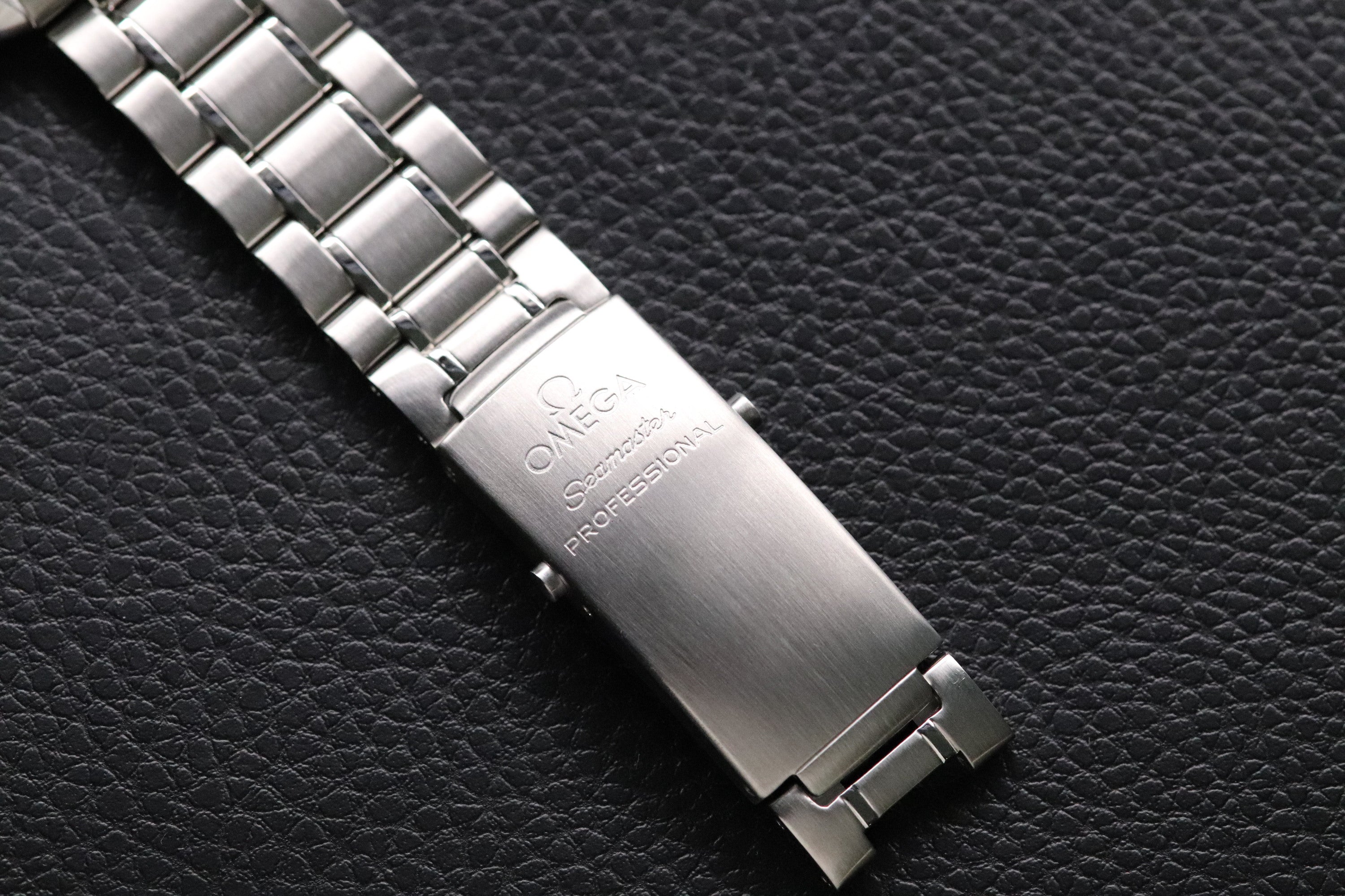 Omega Seamaster 300 2253.80 Papers