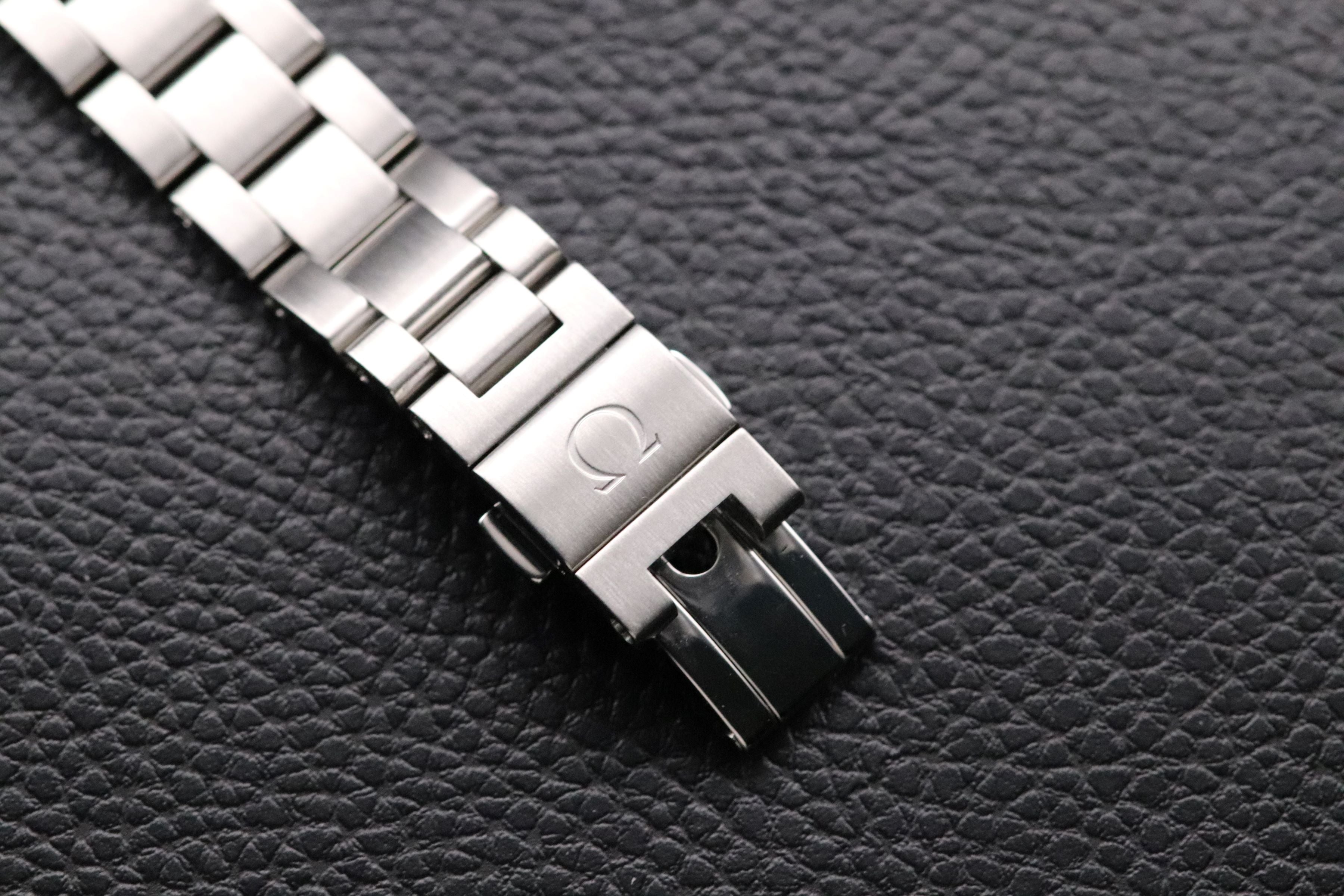 Omega Seamaster Aqua Terra 231.10.30.61.06.001 Papers 2011