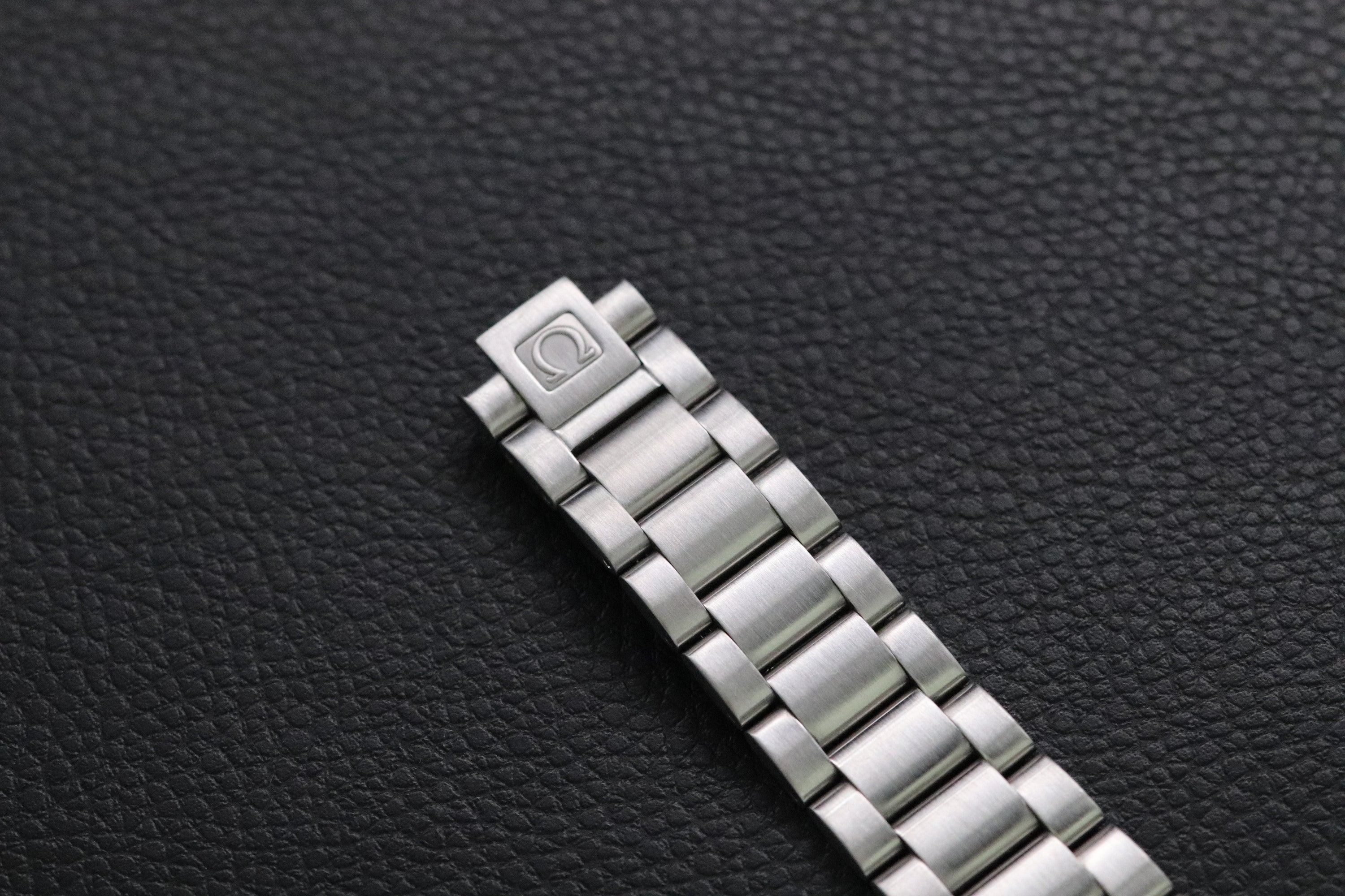 Omega Seamaster Aqua Terra 2518.50 Black Dial 1998 Papers