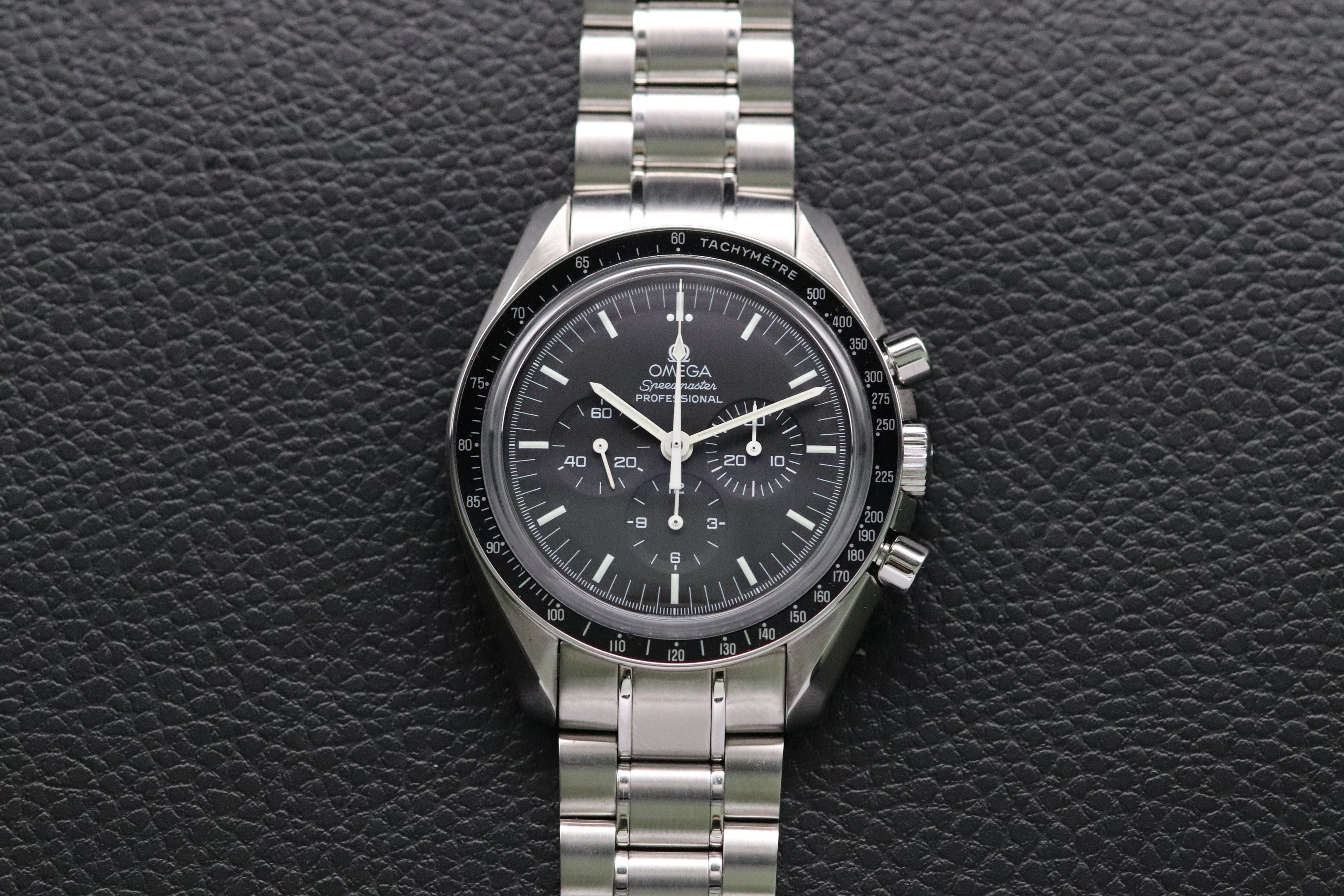 Omega Speedmaster Moonwatch 3572.50 Glass Bottom 2005