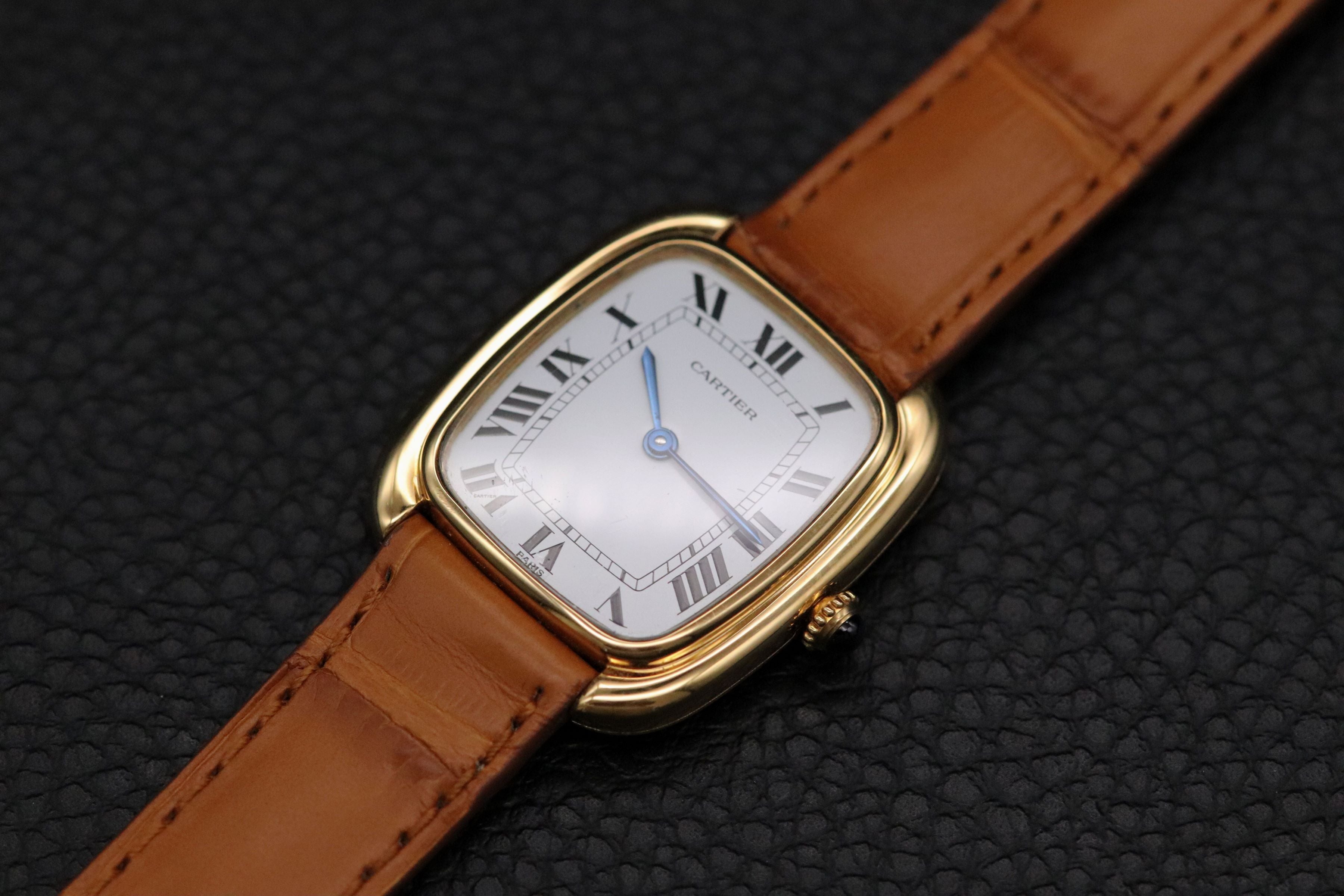 Cartier Gondole Vertical 17010 Medium
