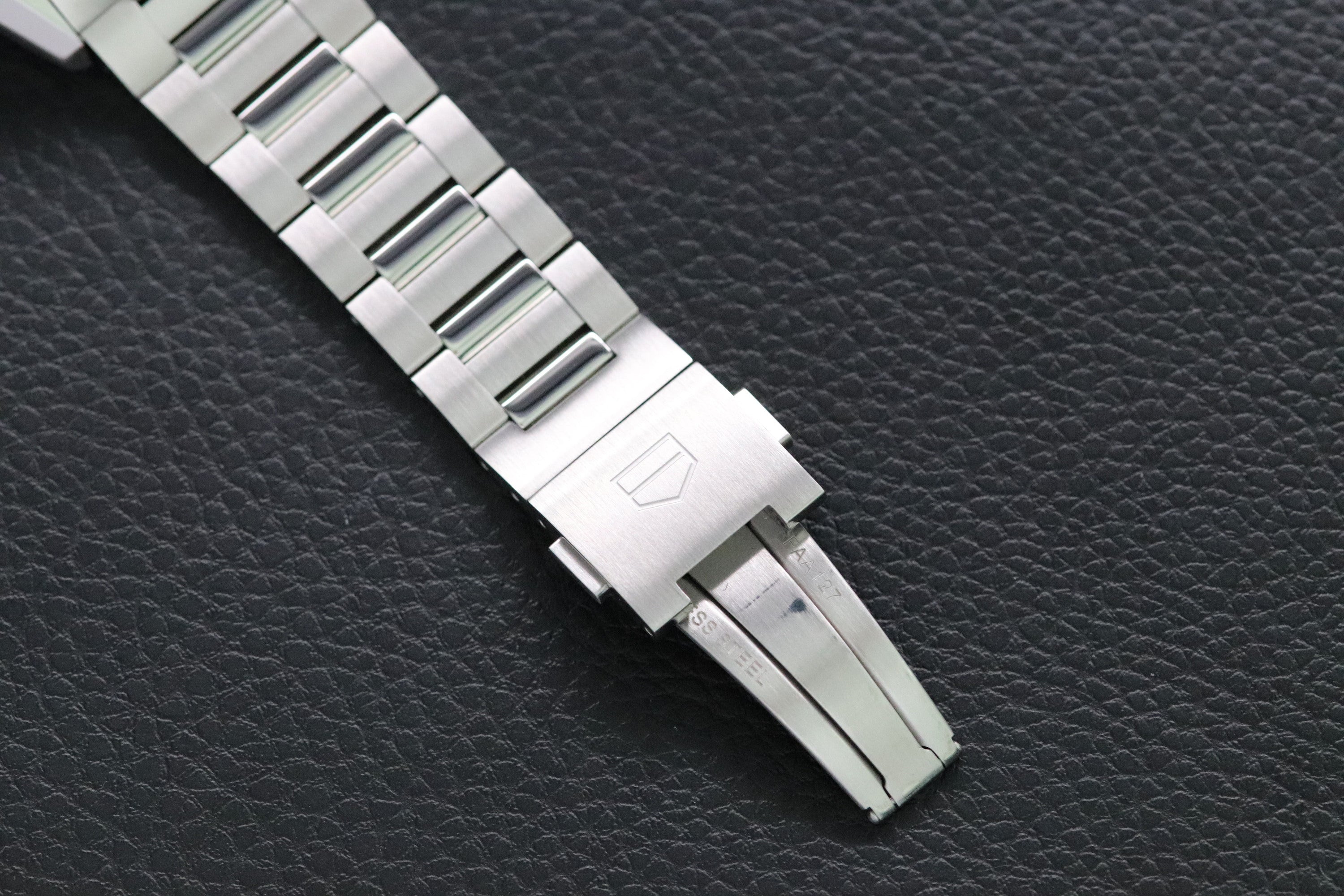 Tag Heuer Carrera Caliber 5 WBN2113 Fullset 2022 Box+Papers
