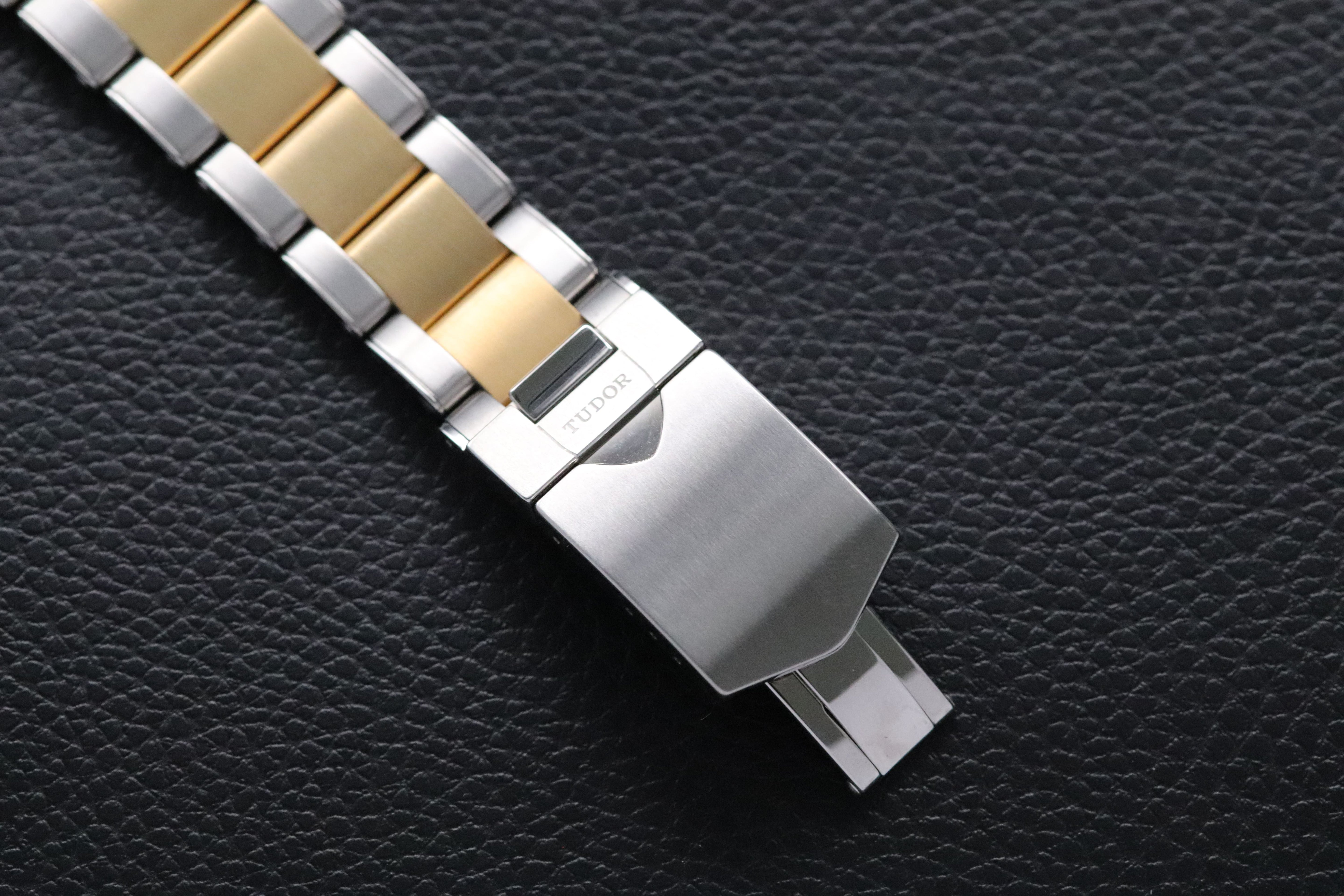 Tudor Black Bay S&G 79733N Fullset 2019 Box+Papers