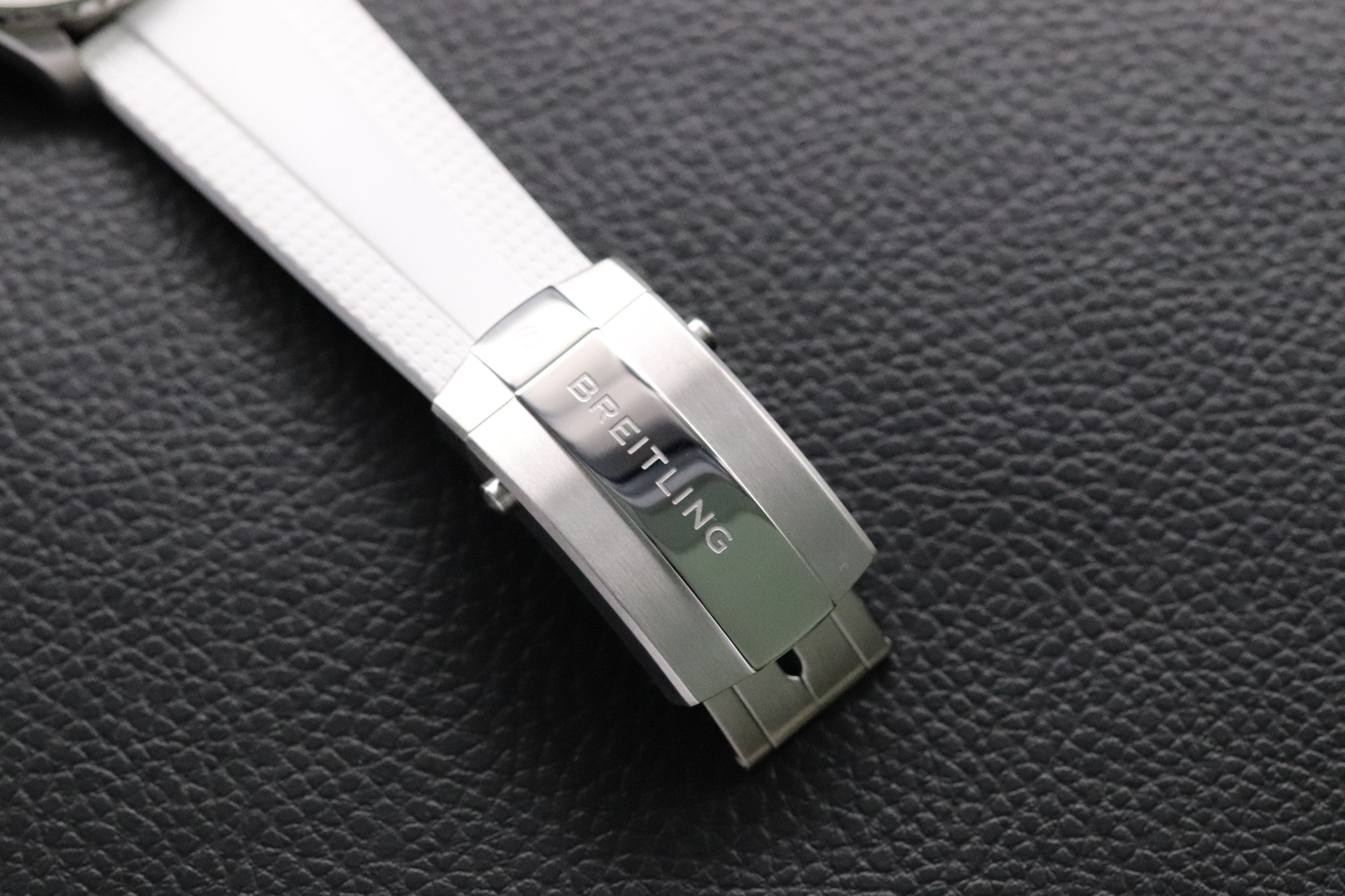 Breitling Superocean 42 A17375 Rubber Fullset 2022 Box+Paper