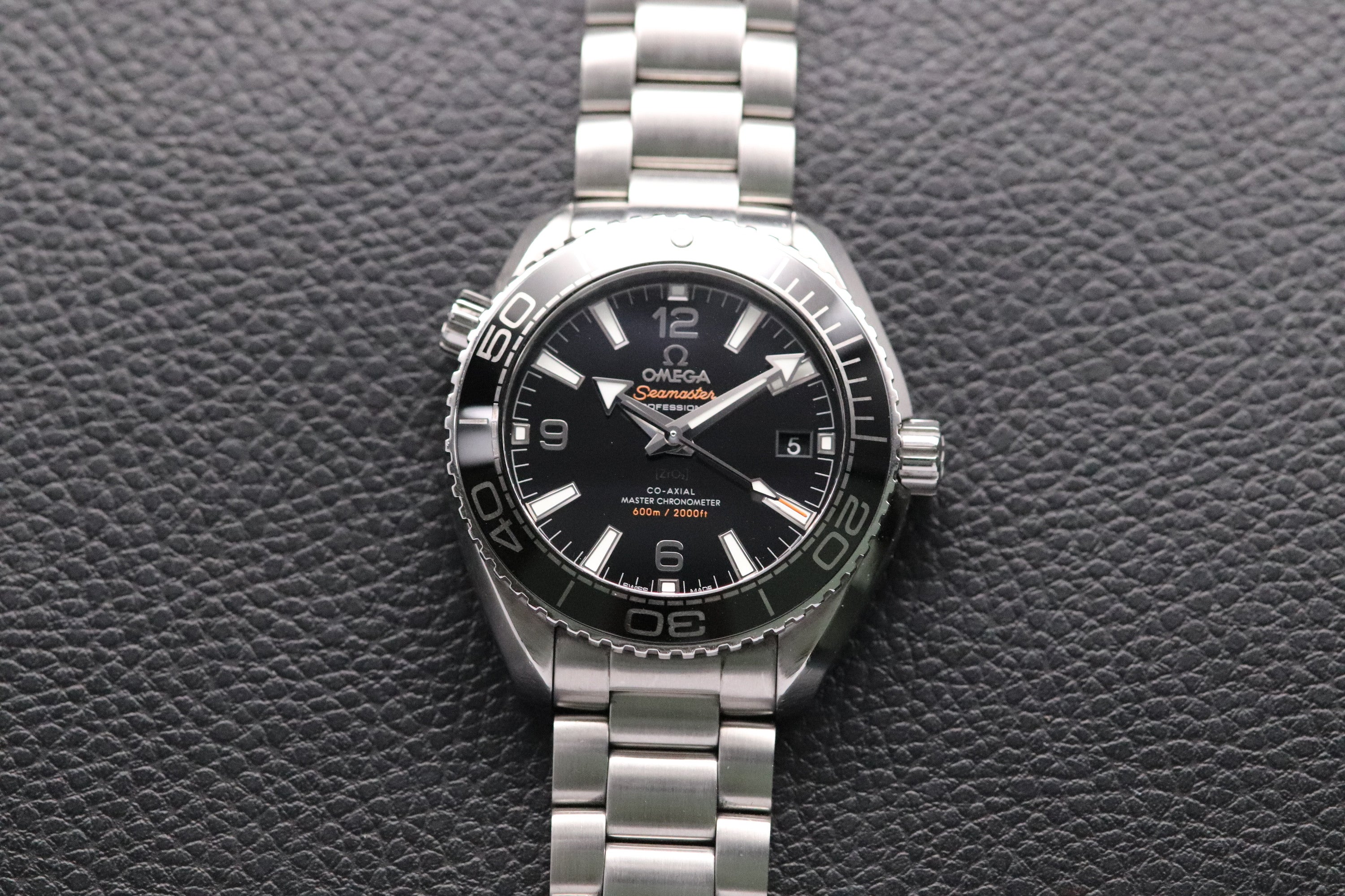 Omega Seamaster Planet Ocean 215.30.40.20.01.001 Fullset 2016 Box+Papers