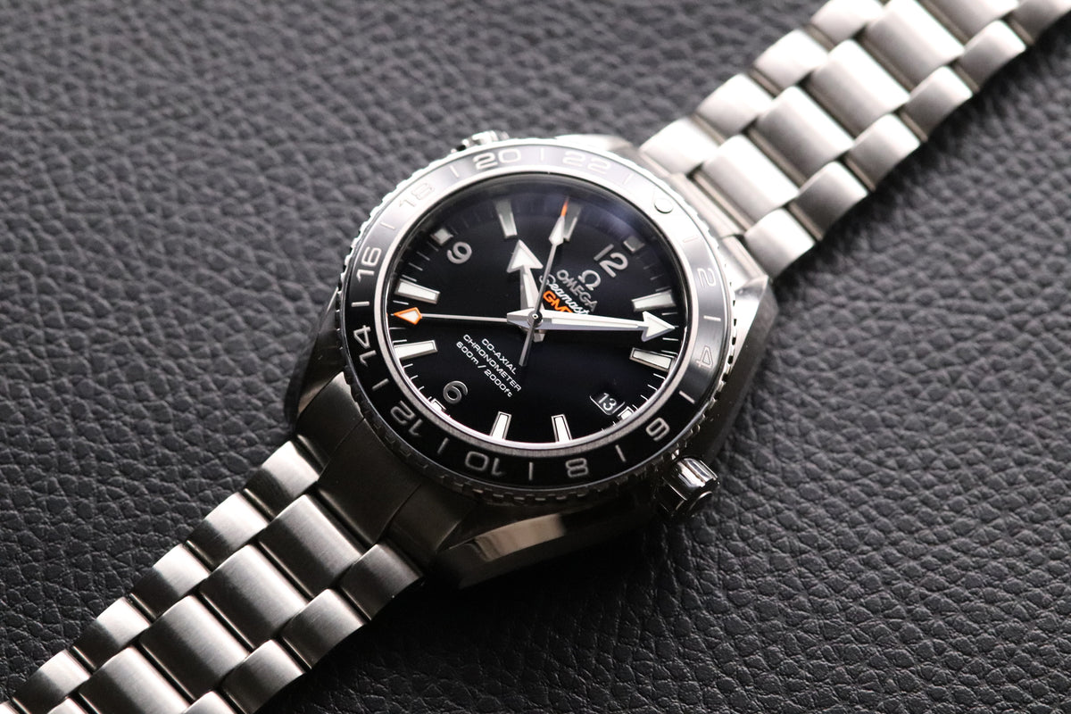 Omega Seamaster Planet Ocean 600M GMT 232.30.44.22.01.001 Fullset 2017 Box+Papers