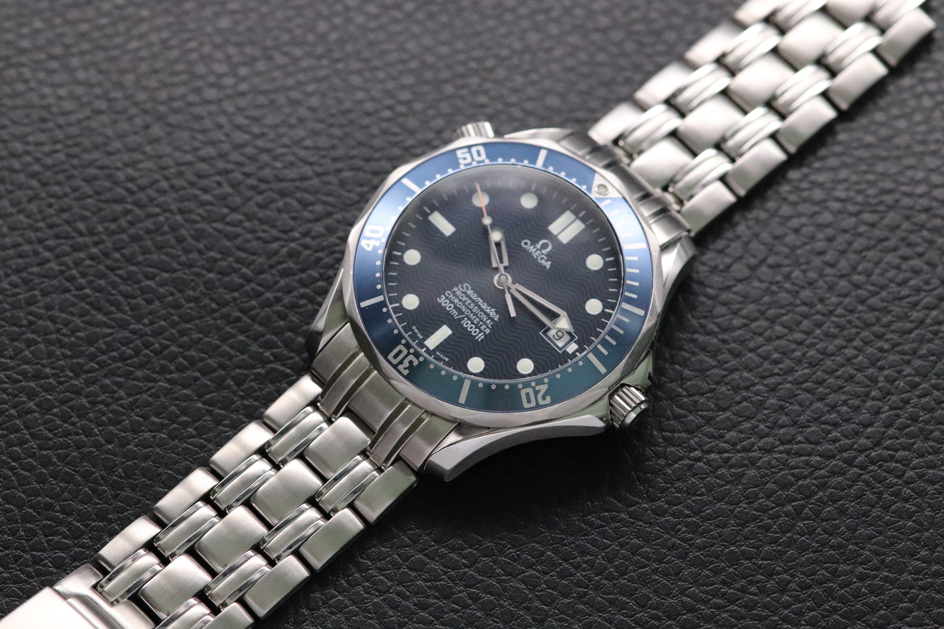 Omega Seamaster 2531.80 James Bond 2000 Papers