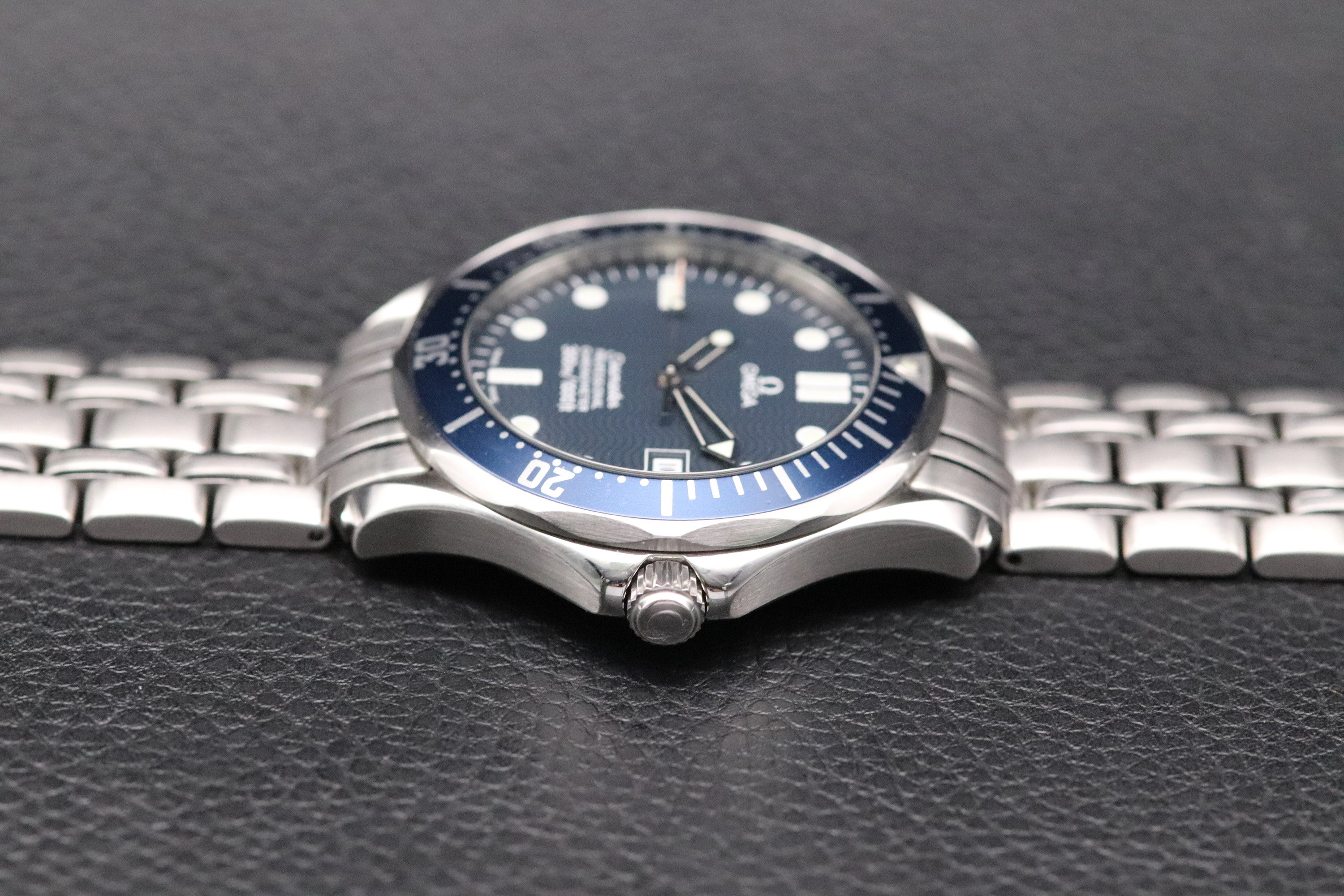 Omega Seamaster James Bond 2531.80 Blue 1999
