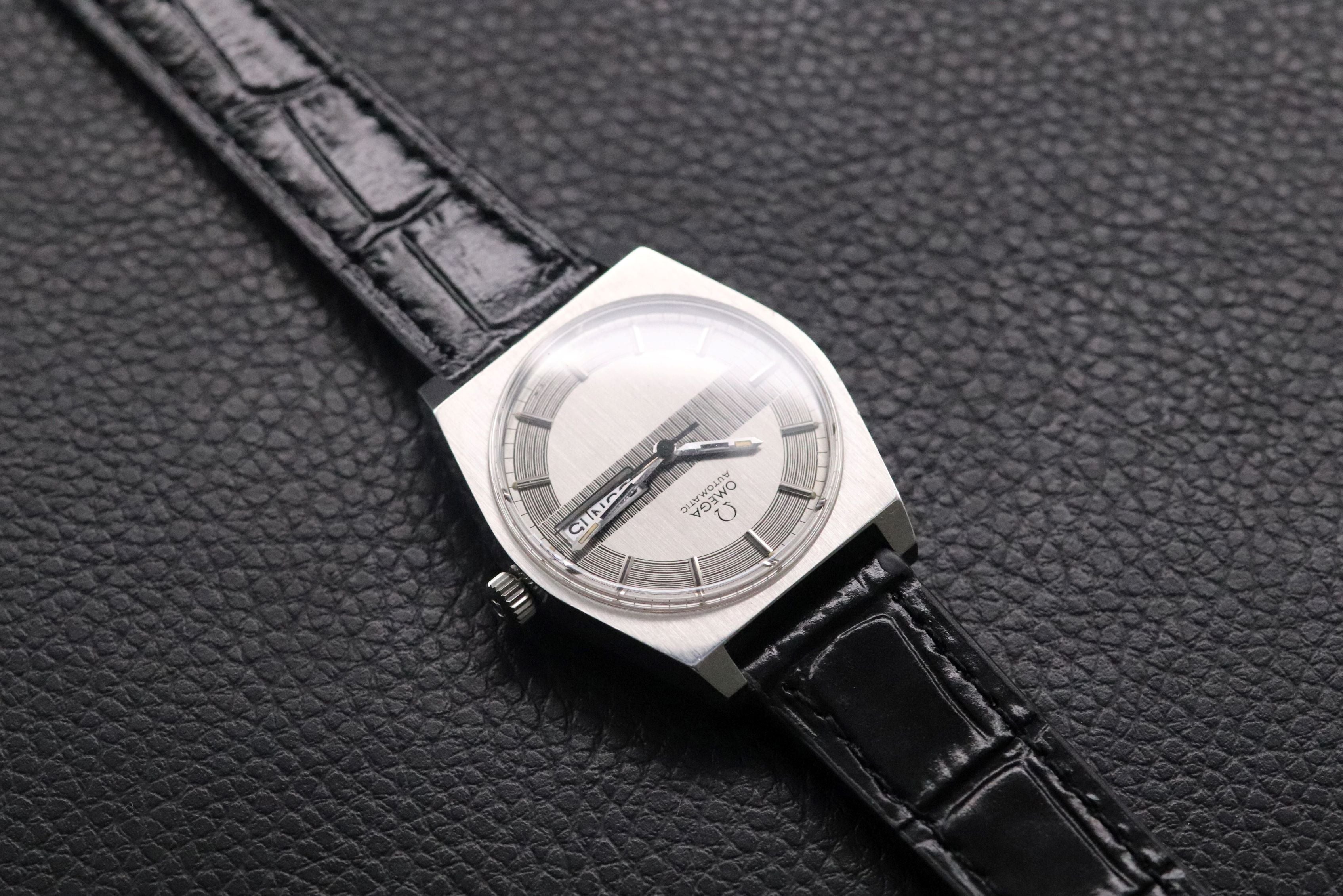 Omega Date Day 166.0141 Guilloche 1970